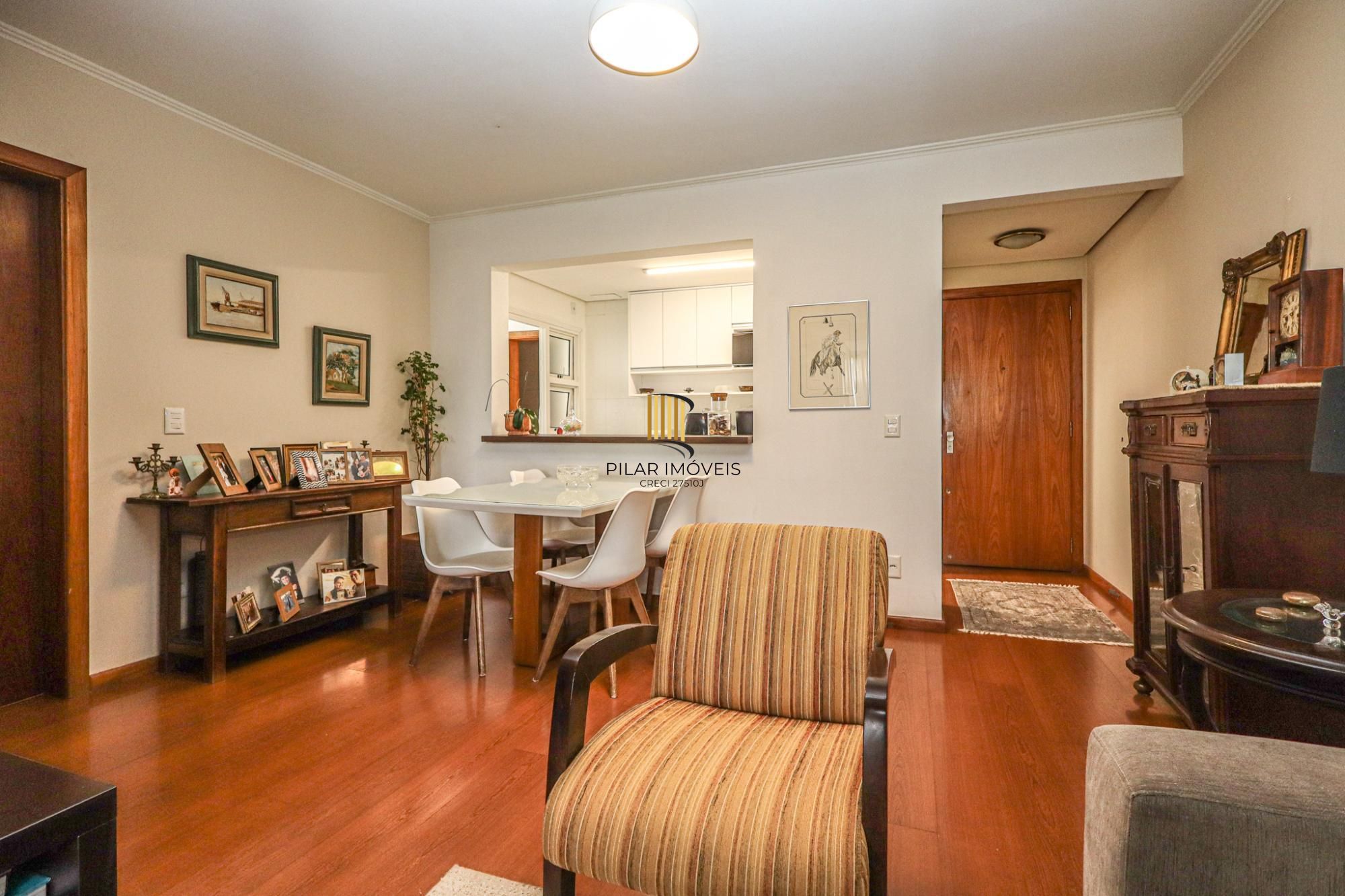 Apartamento à venda no bairro Chácara das Pedras em Porto Alegre/RS