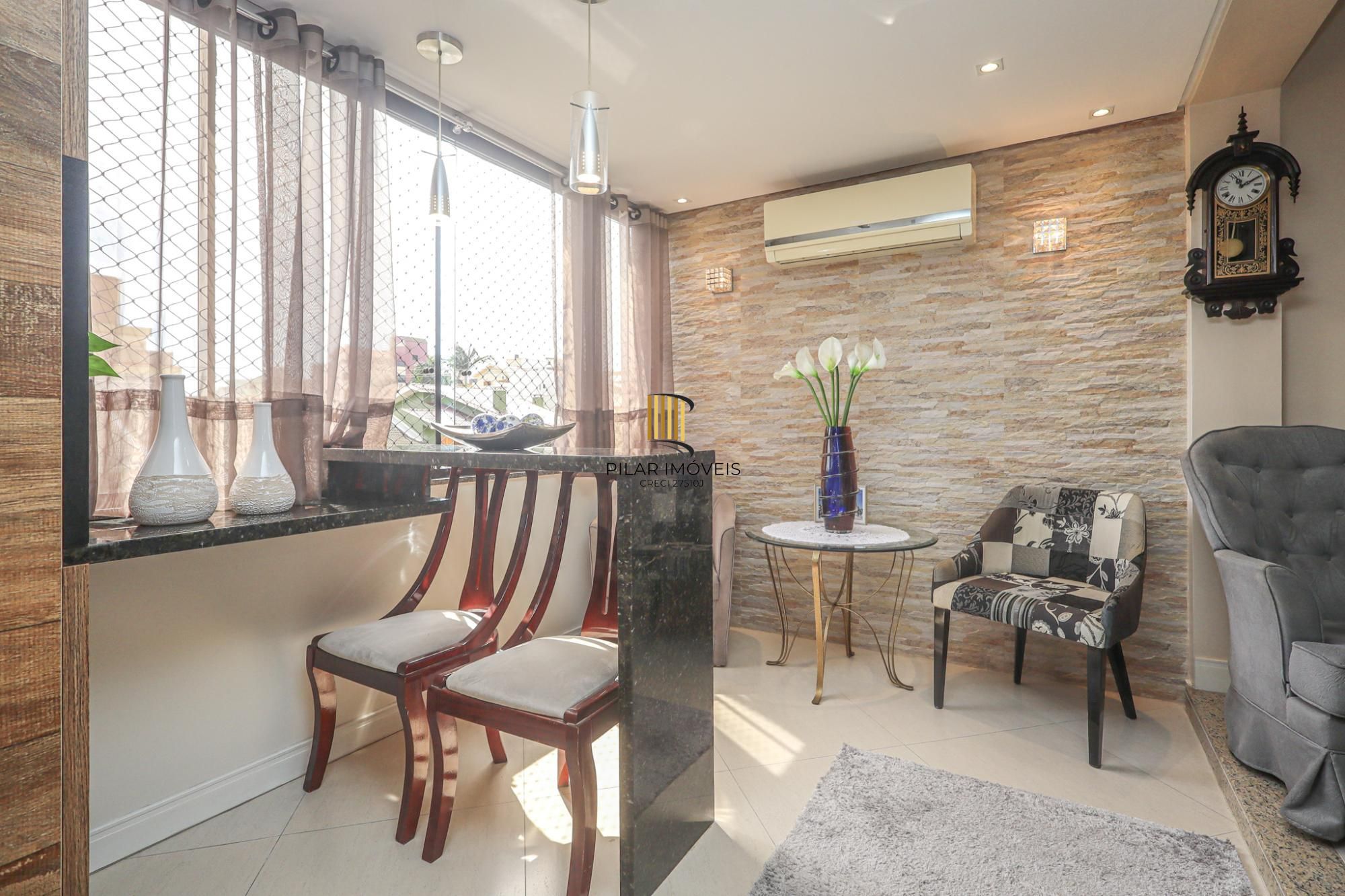 Apartamento à venda no bairro Jardim Planalto em Porto Alegre/RS