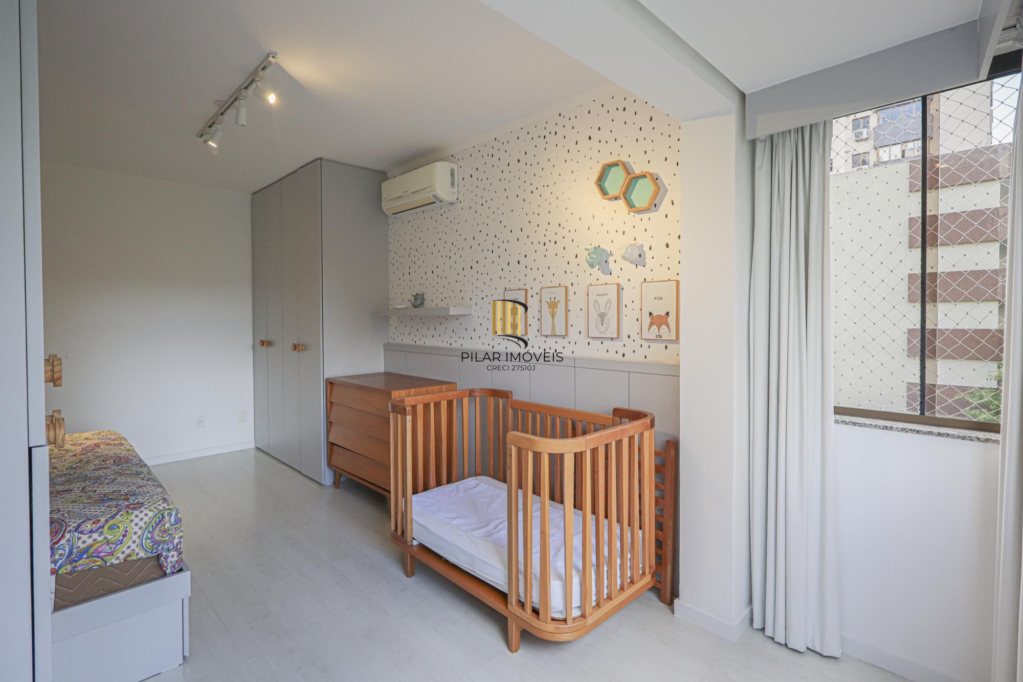 Apartamento a venda no bairro Petrópolis