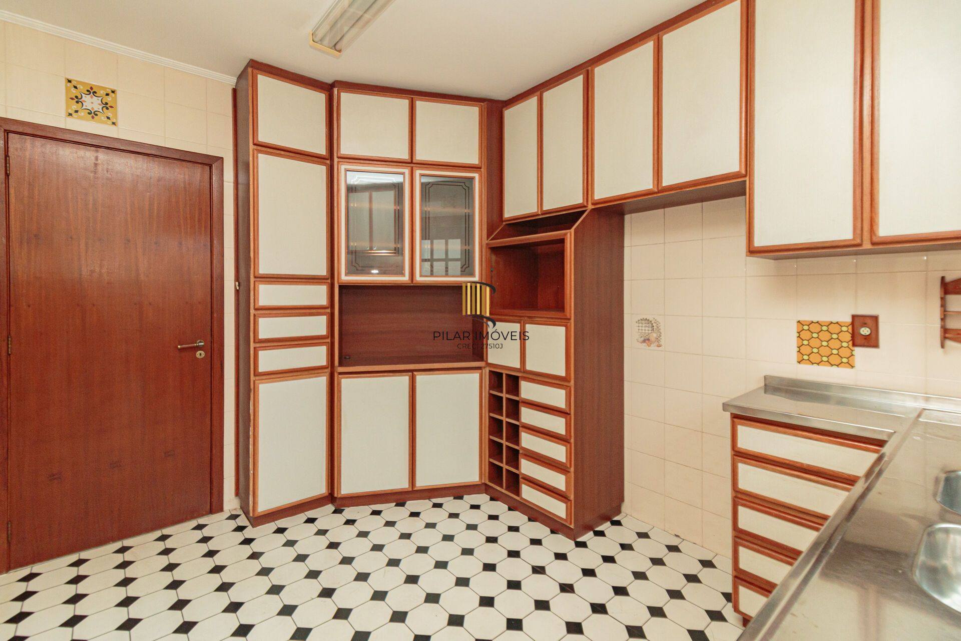 Apartamento à venda no bairro Jardim Planalto em Porto Alegre/RS