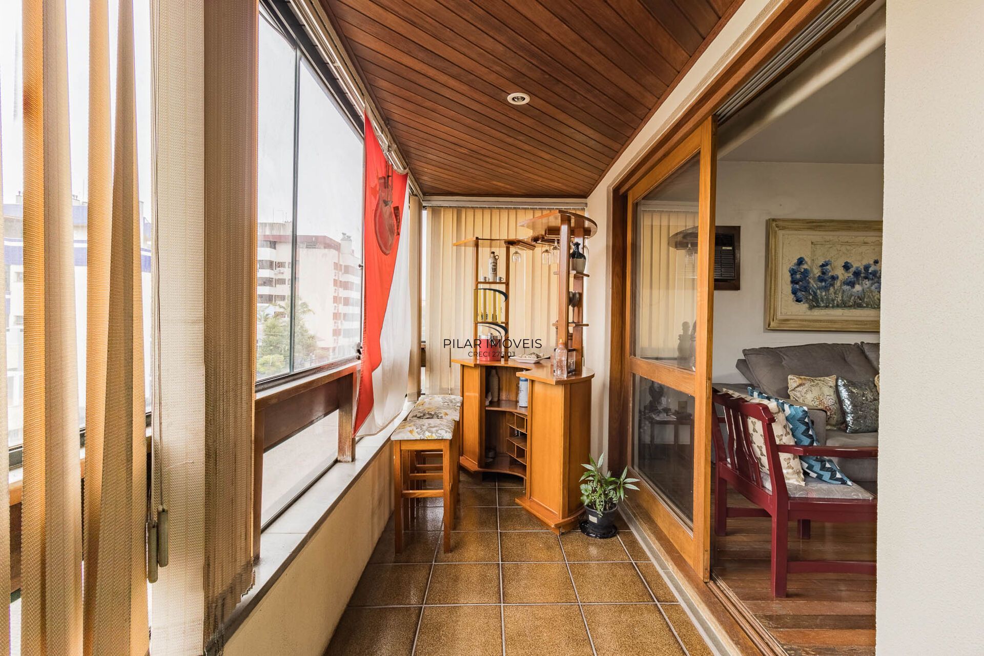 Apartamento à venda no bairro Jardim Lindóia em Porto Alegre/RS