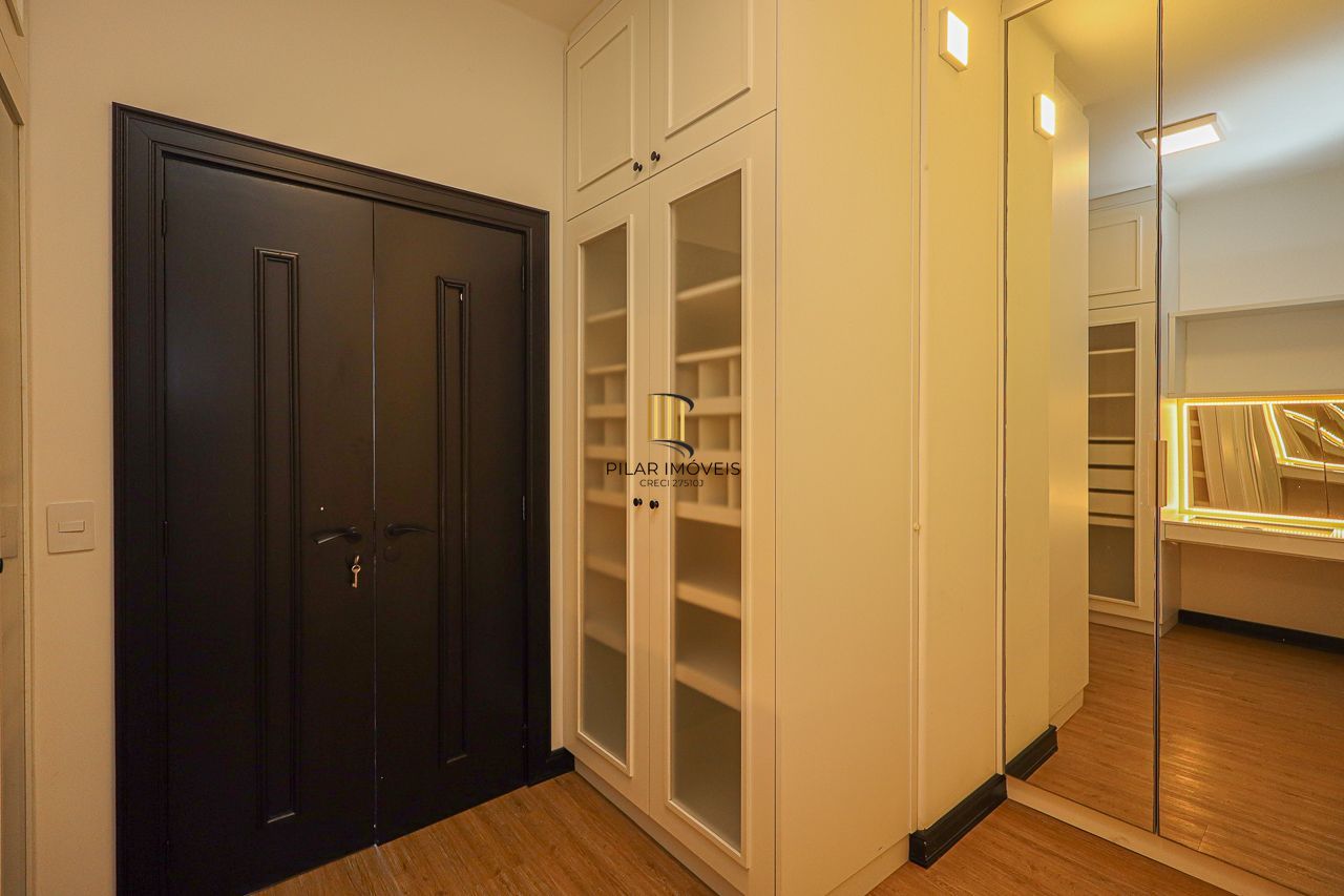 Apartamento a venda no bairro Bom fim