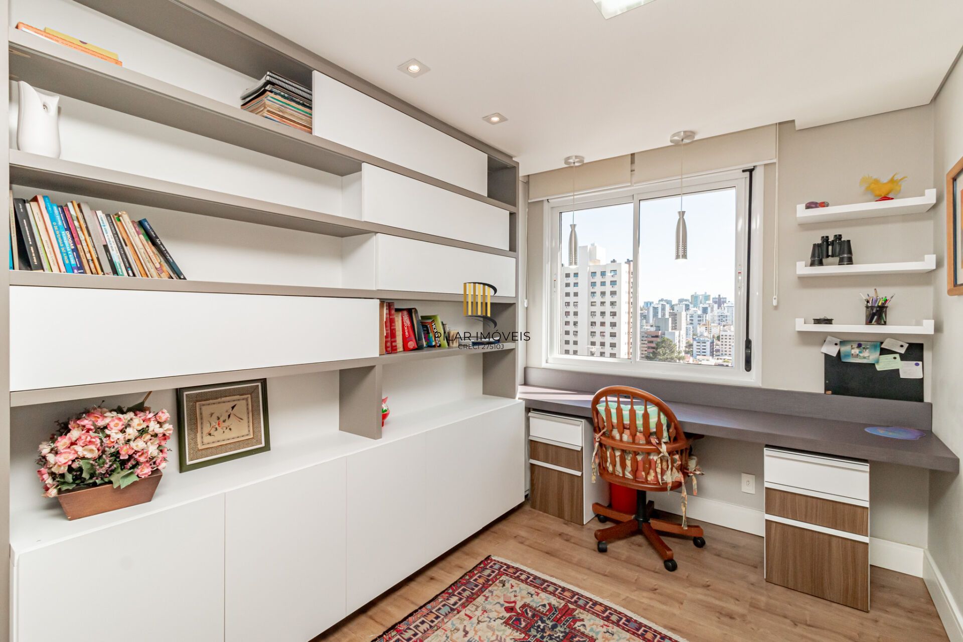 Apartamento à venda no bairro Passo D'areia em Porto Alegre/RS
