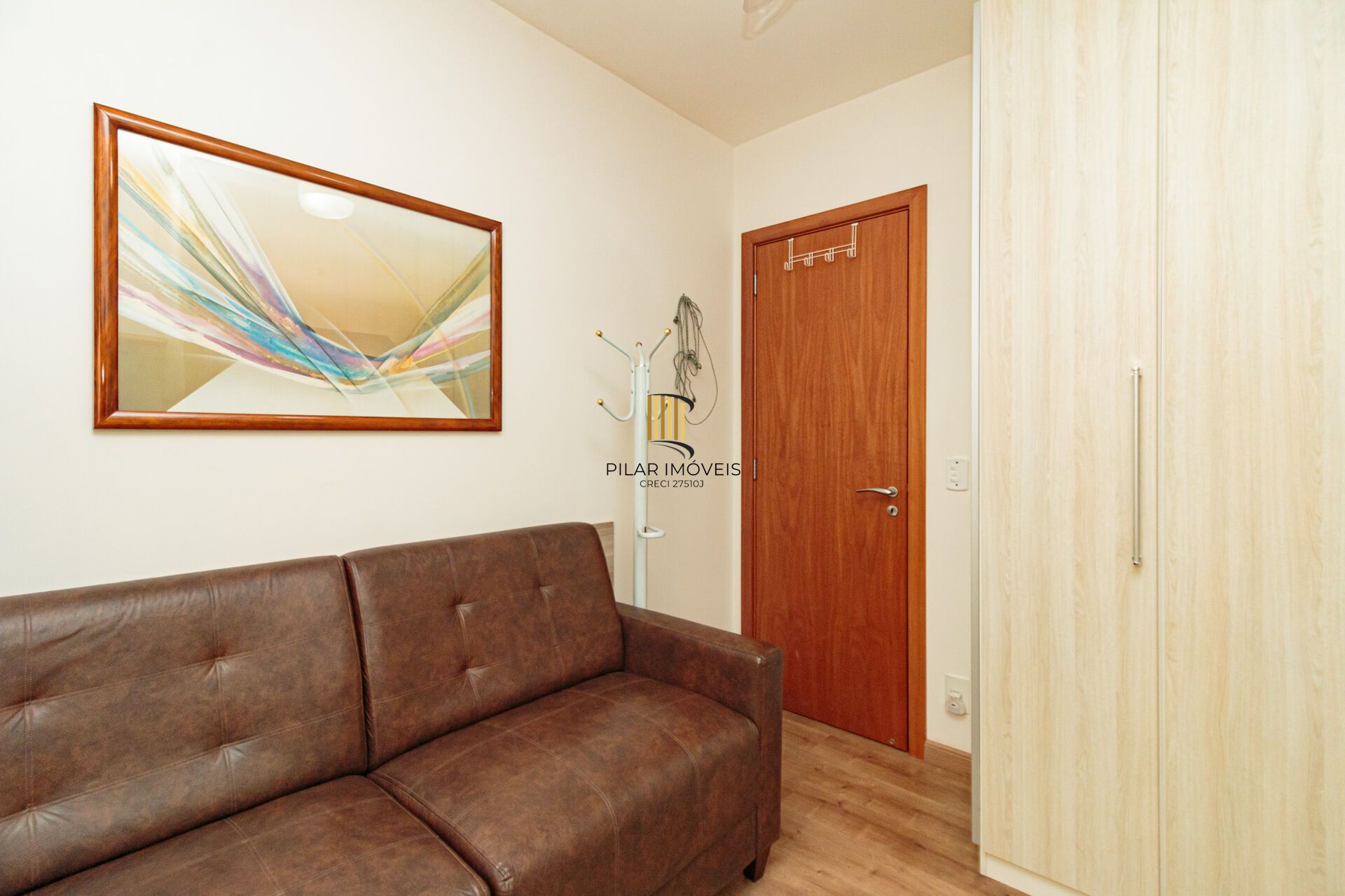 Apartamento à venda no bairro Passo da Areia em Porto Alegre/RS