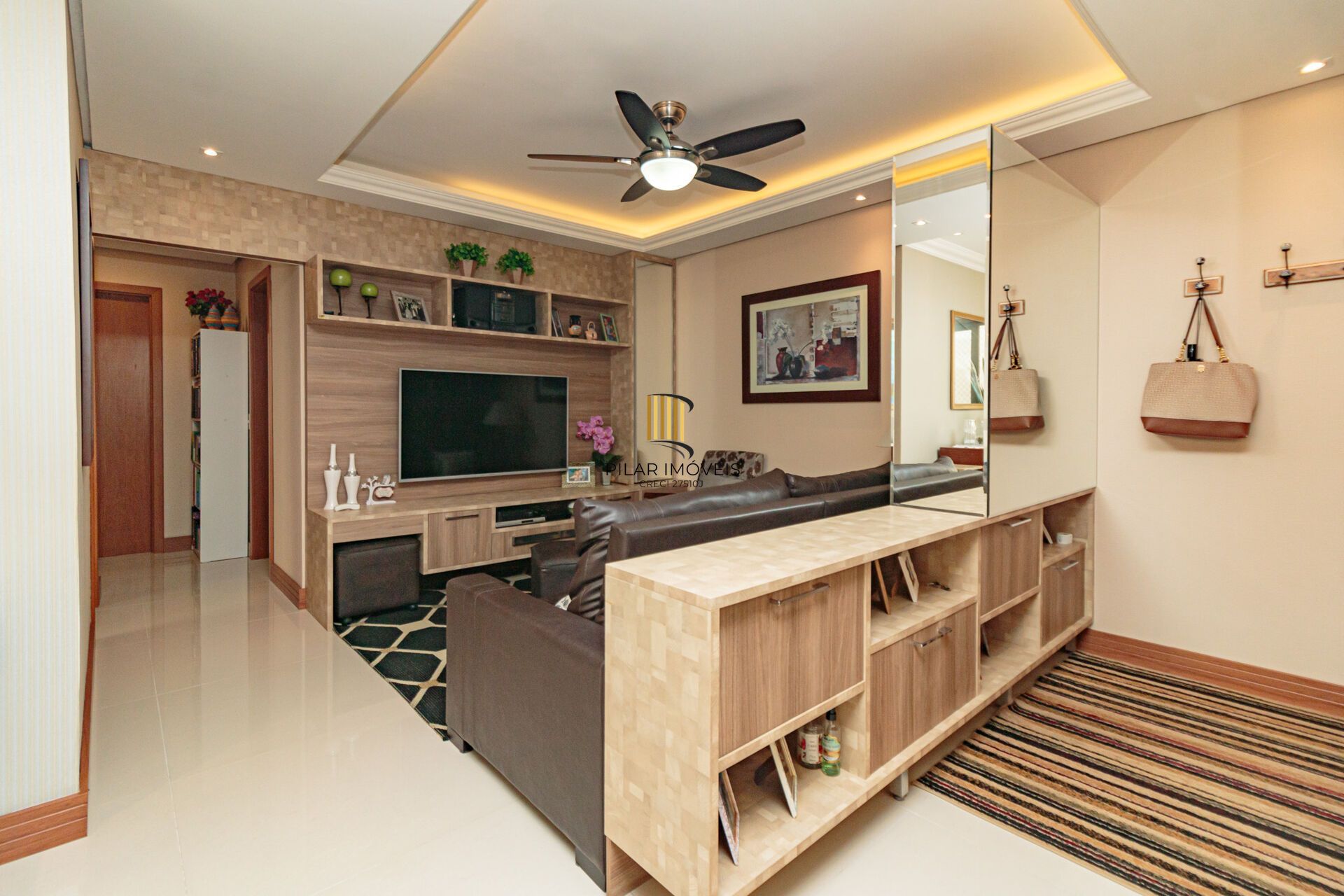 Apartamento à venda no bairro Passo da Areia em Porto Alegre/RS