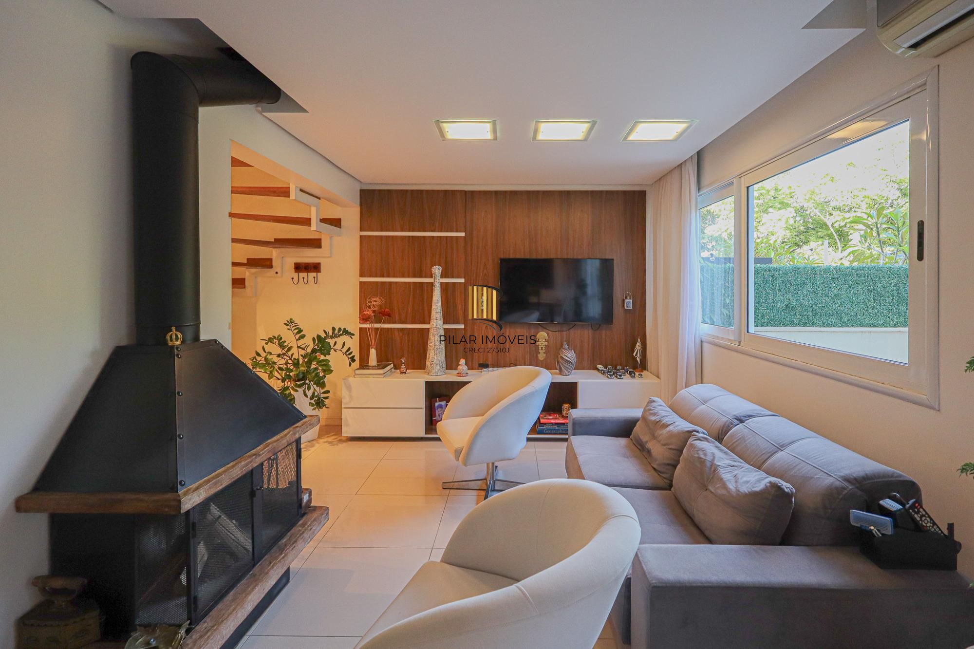 Casa em condomínio no bairro Teresópolis