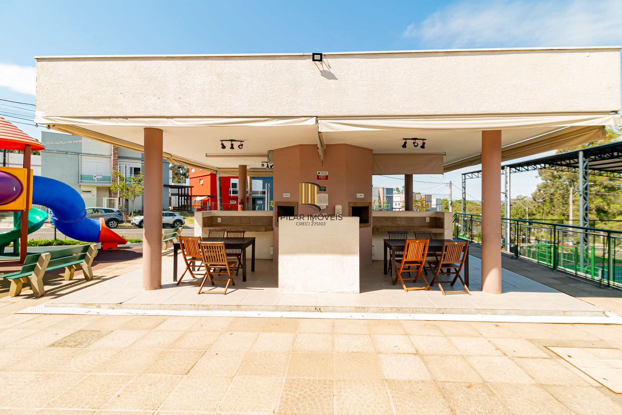 Casa em condomínio a venda na Lomba do Pinheiro