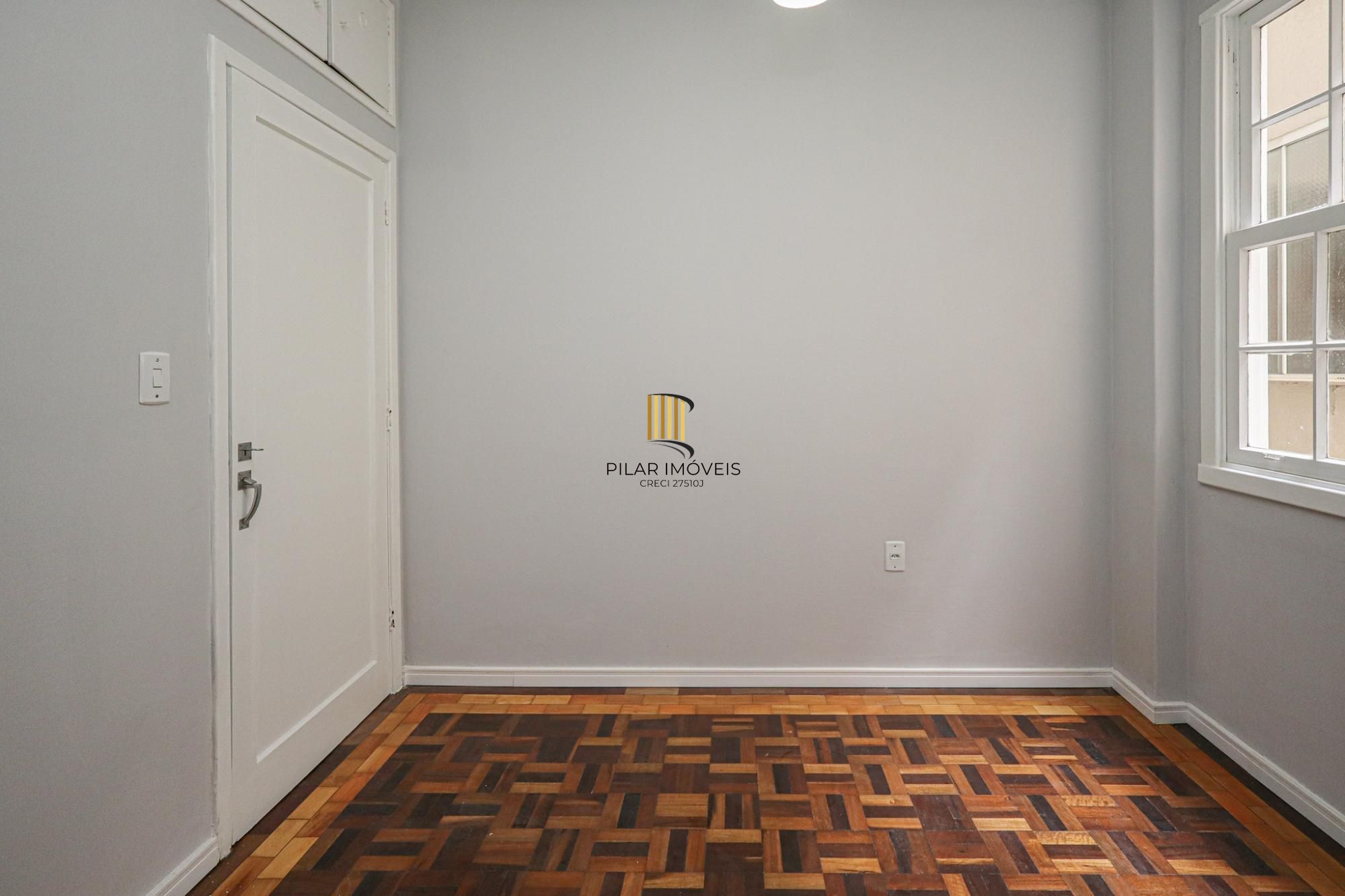 Apartamento a venda no bairro Bom Fim