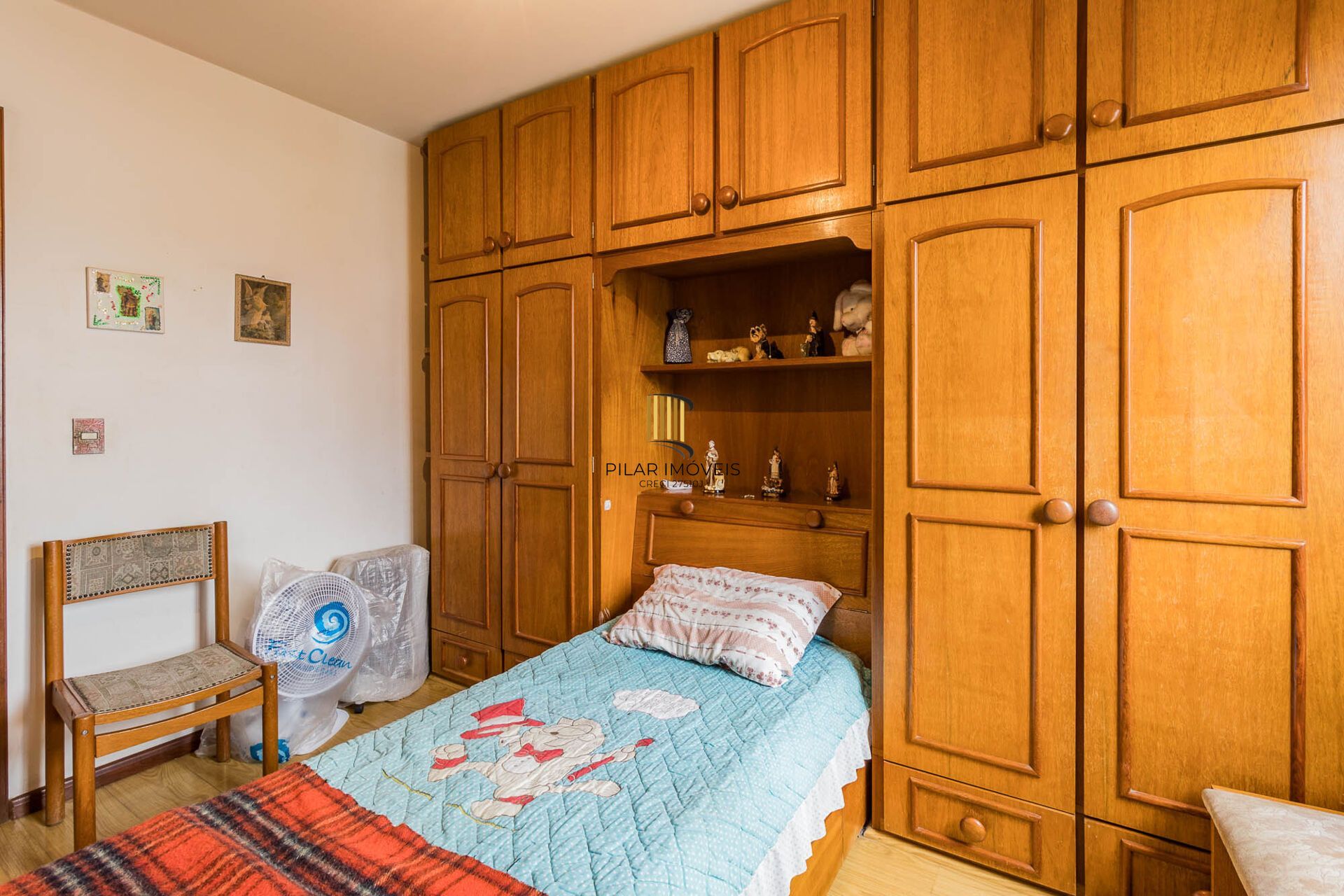 Apartamento à venda no bairro Jardim Lindóia em Porto Alegre/RS