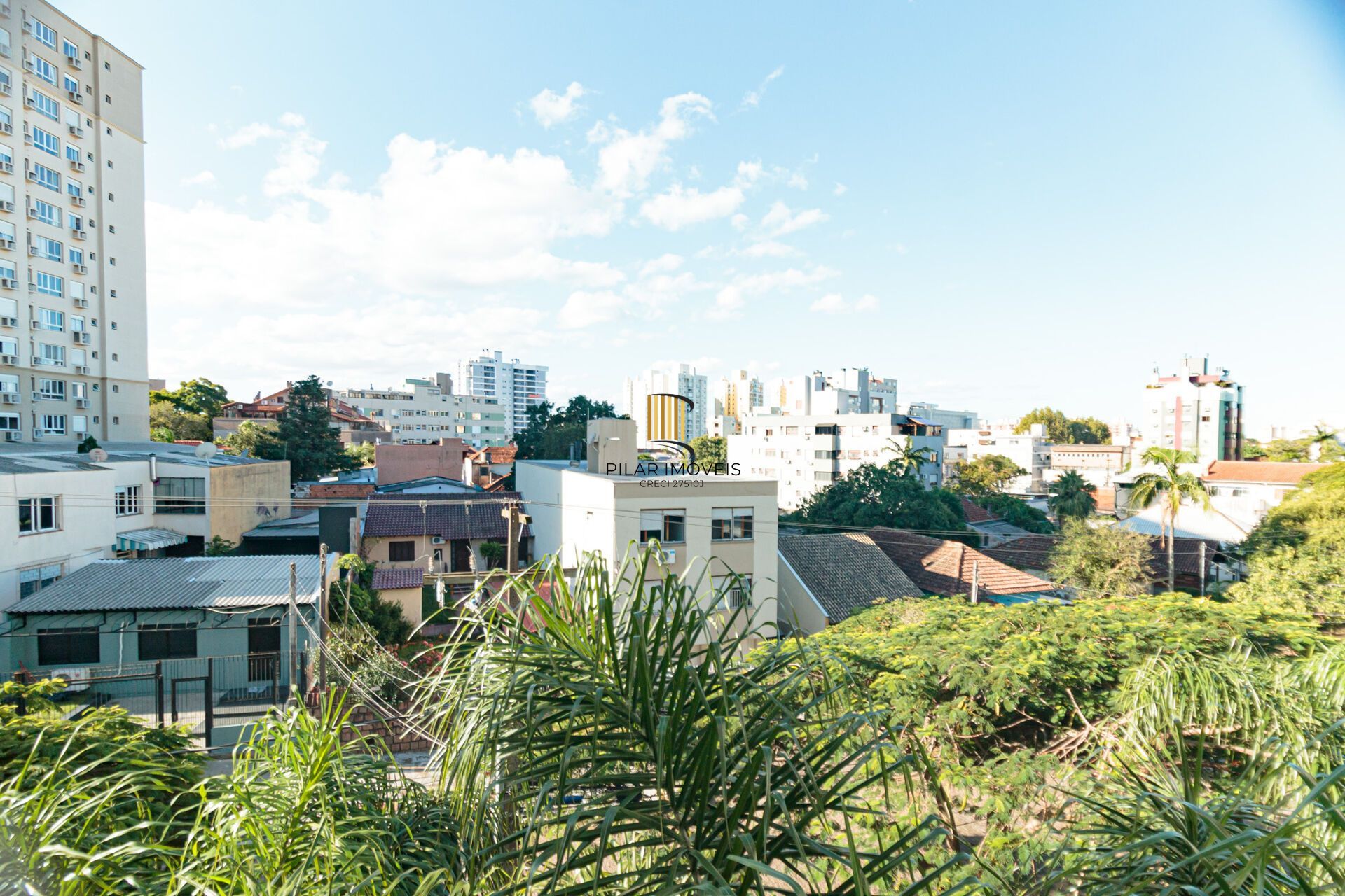 Apartamento à venda no bairro Passo da Areia em Porto Alegre/RS
