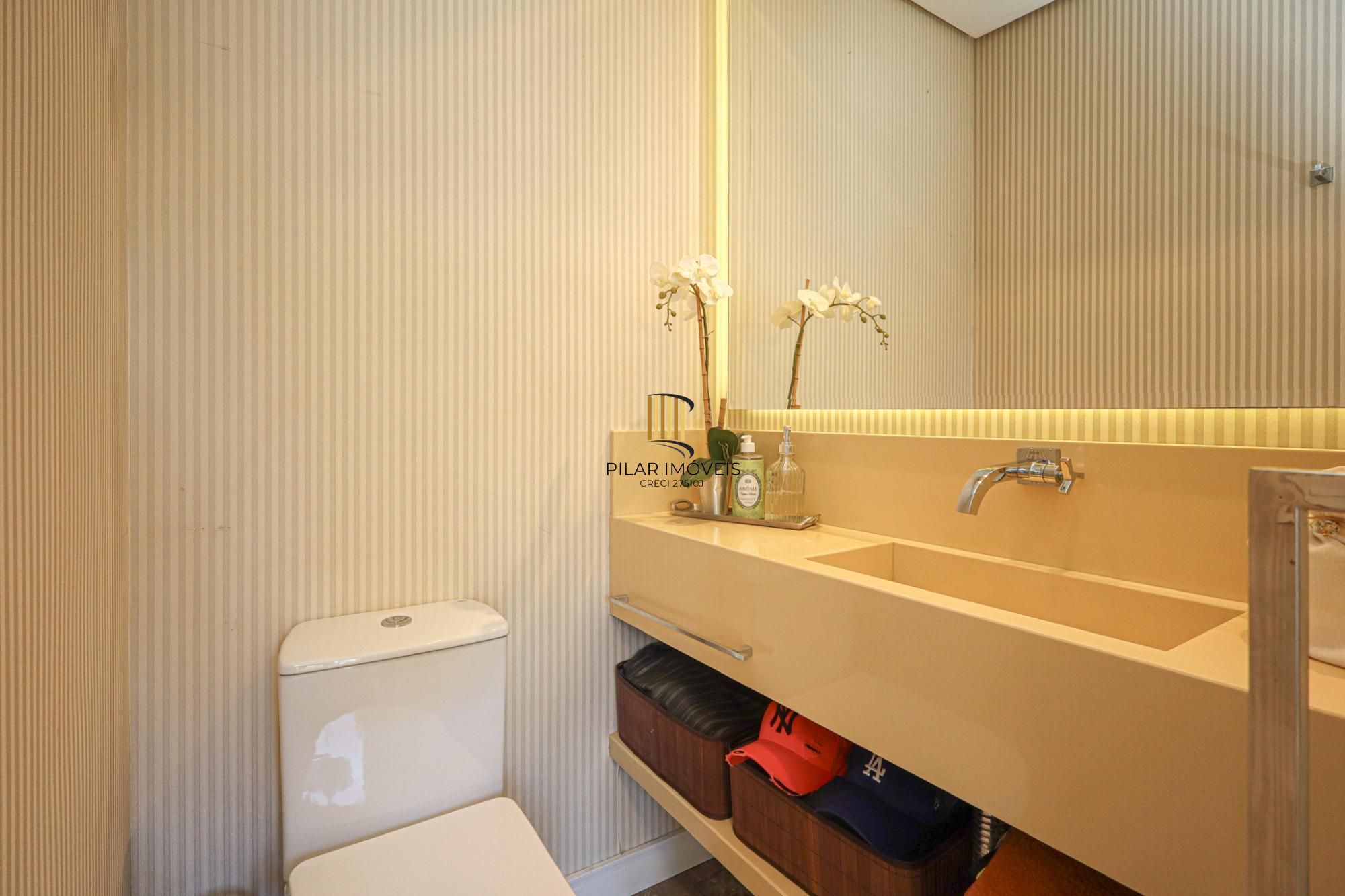 Apartamento triplex a venda no bairro Rio Branco