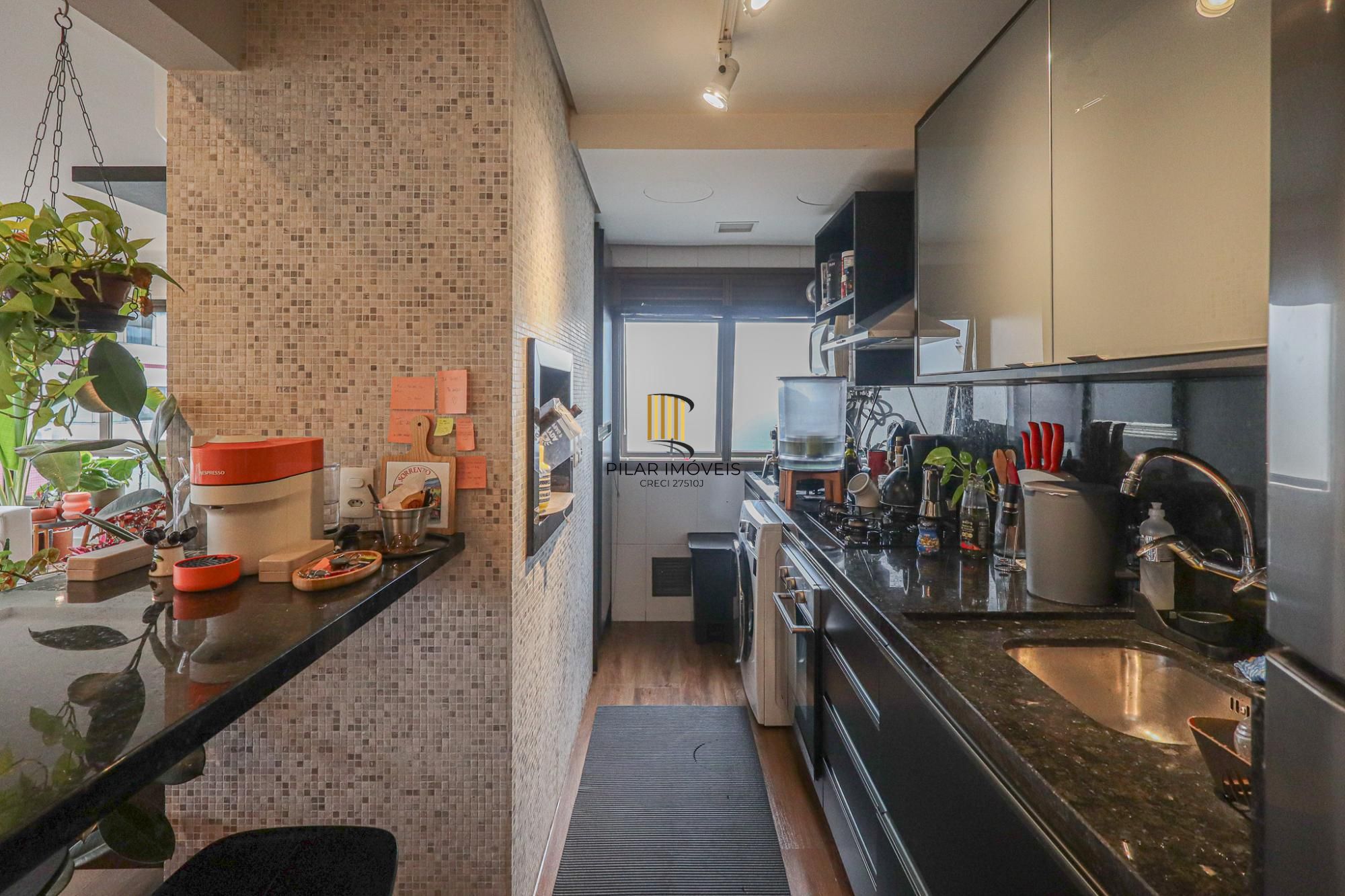 Apartamento a venda no bairro Mont' Serrat