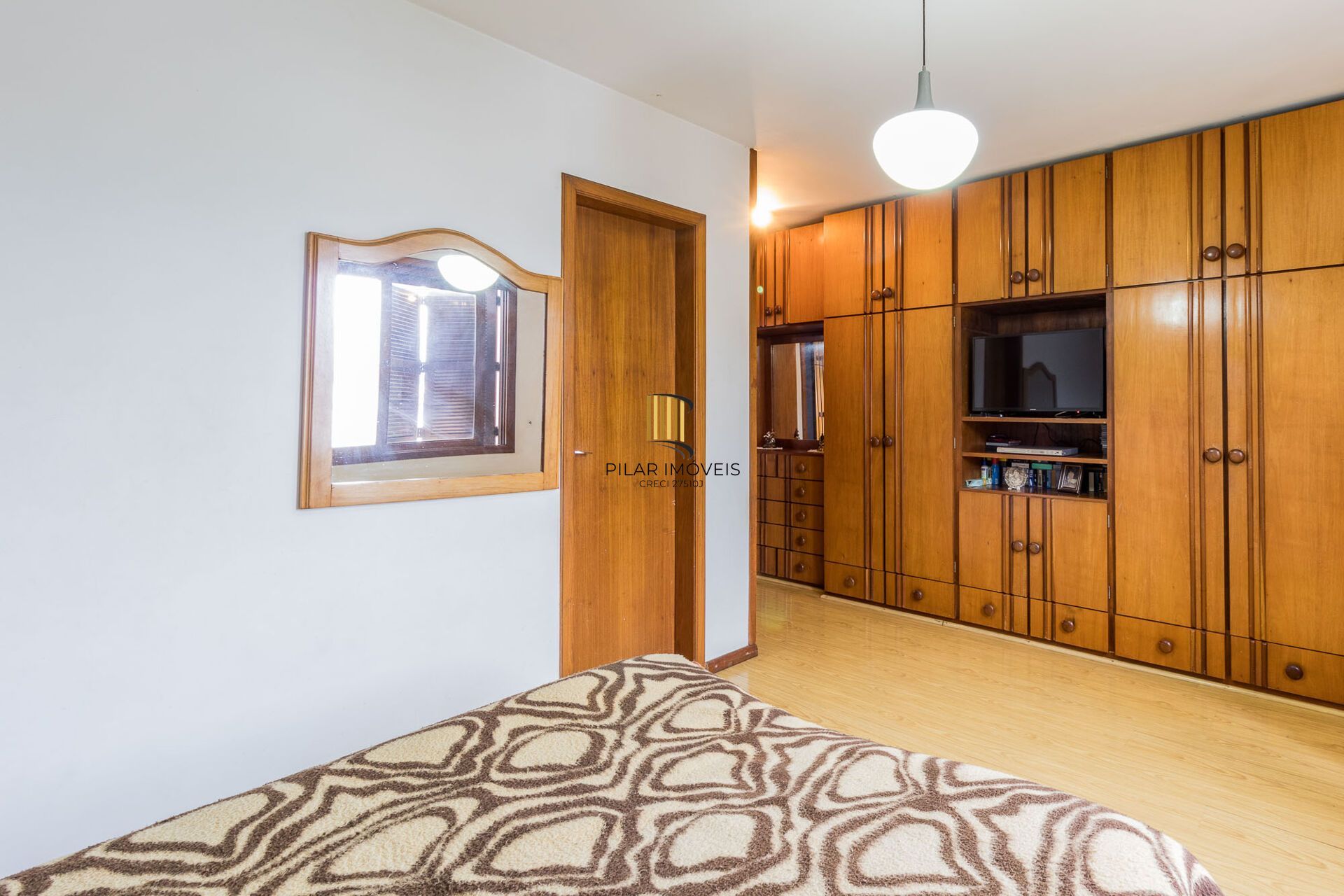 Apartamento à venda no bairro Jardim Lindóia em Porto Alegre/RS