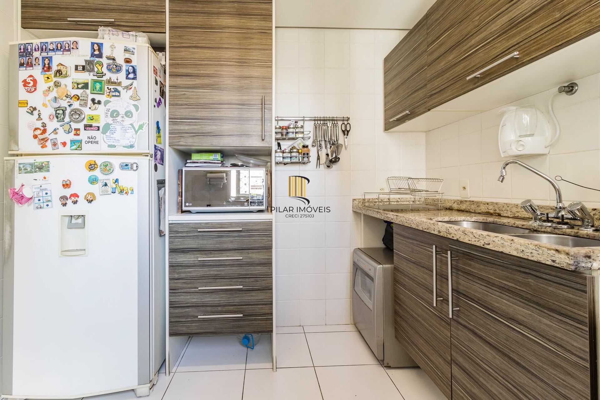 Apartamento à venda no bairro Passo D'areia em Porto Alegre/RS