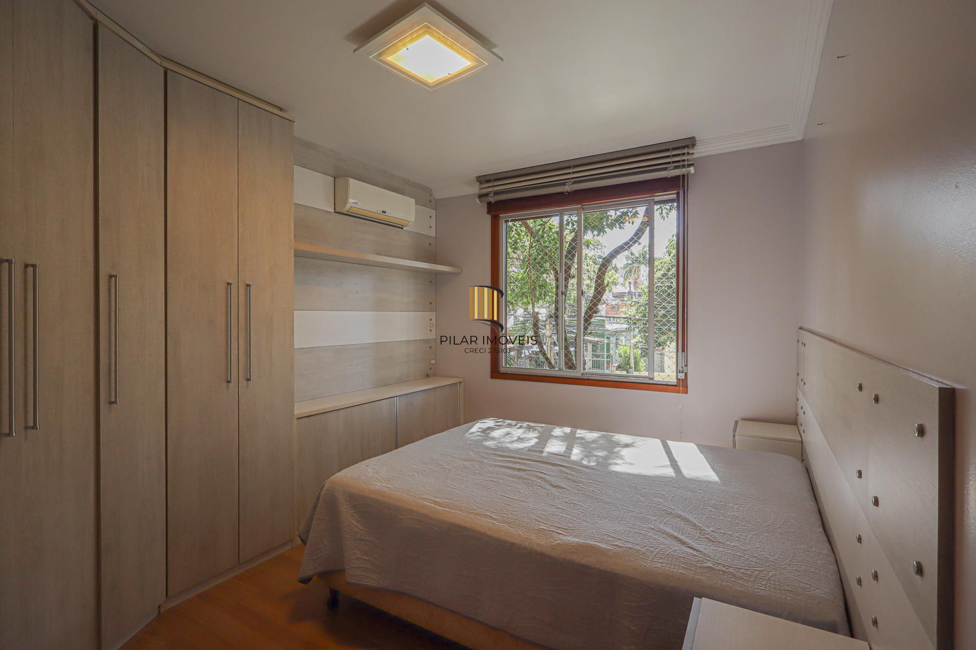 Apartamento à venda no bairro Petrópolis