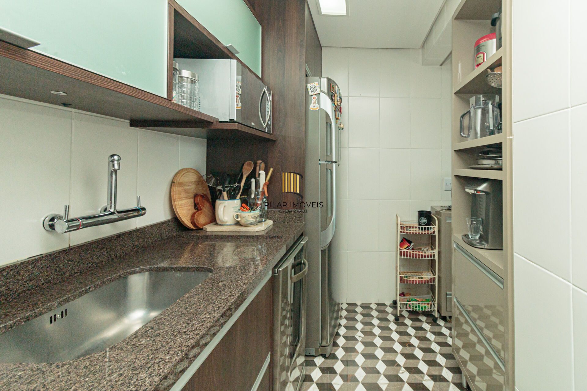 Apartamento à venda no bairro Jardim Planalto em Porto Alegre/RS