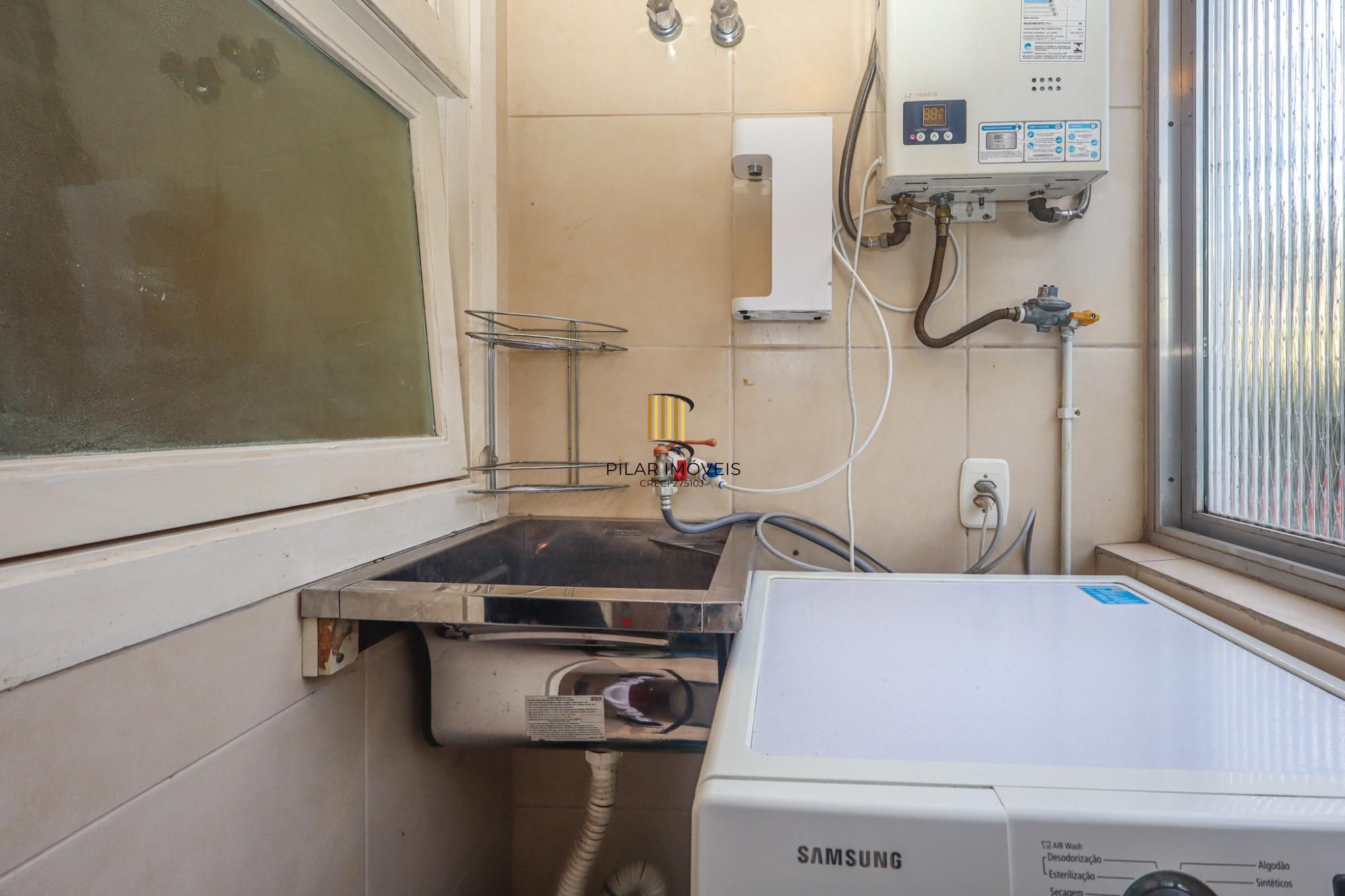 Apartamento a venda no bairro Mont' Serrat