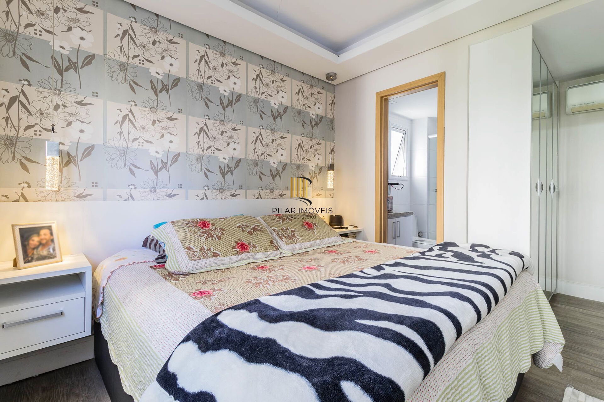 Apartamento à venda no bairro Passo D'areia em Porto Alegre/RS