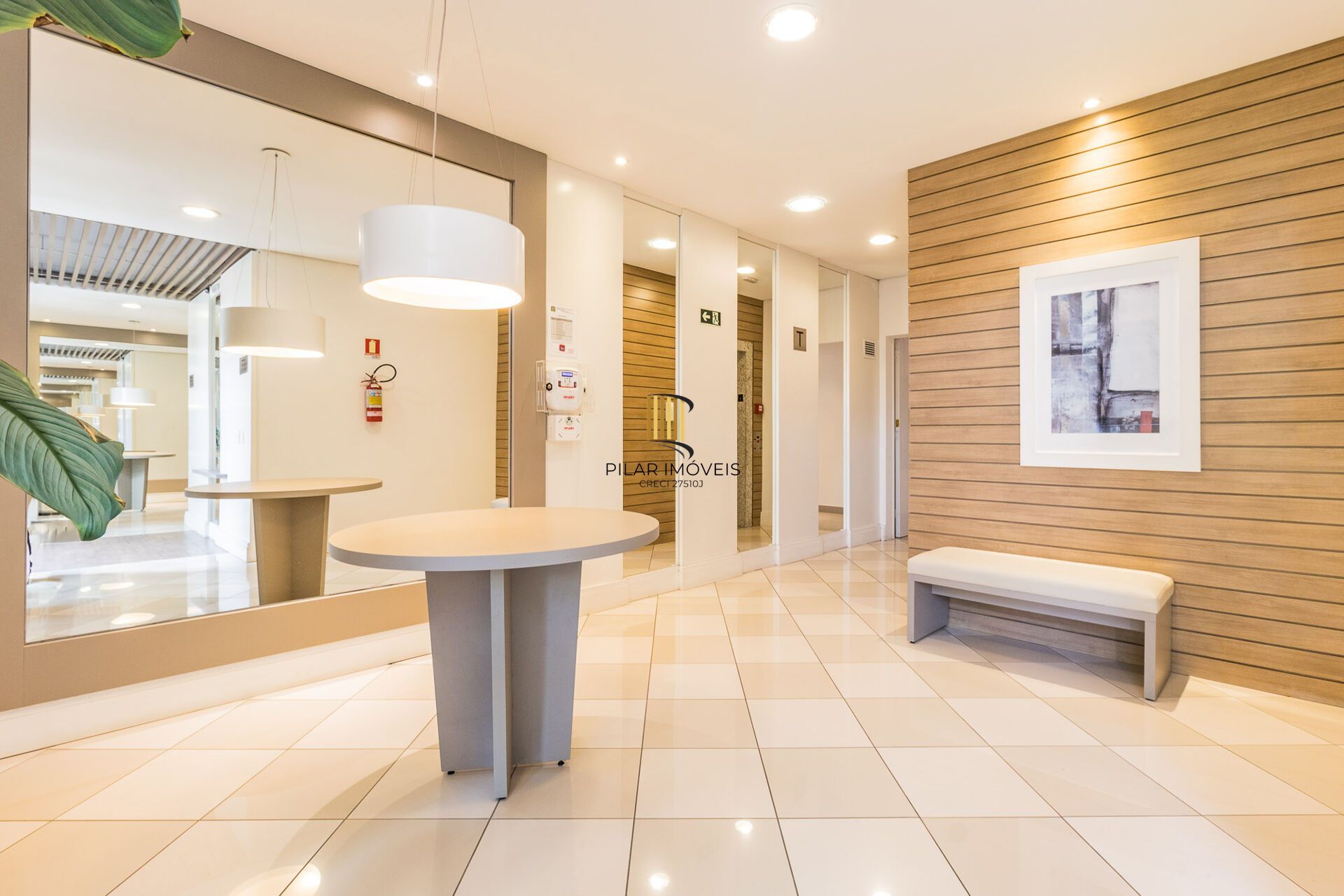 Apartamento à venda no bairro Passo D'areia em Porto Alegre/RS