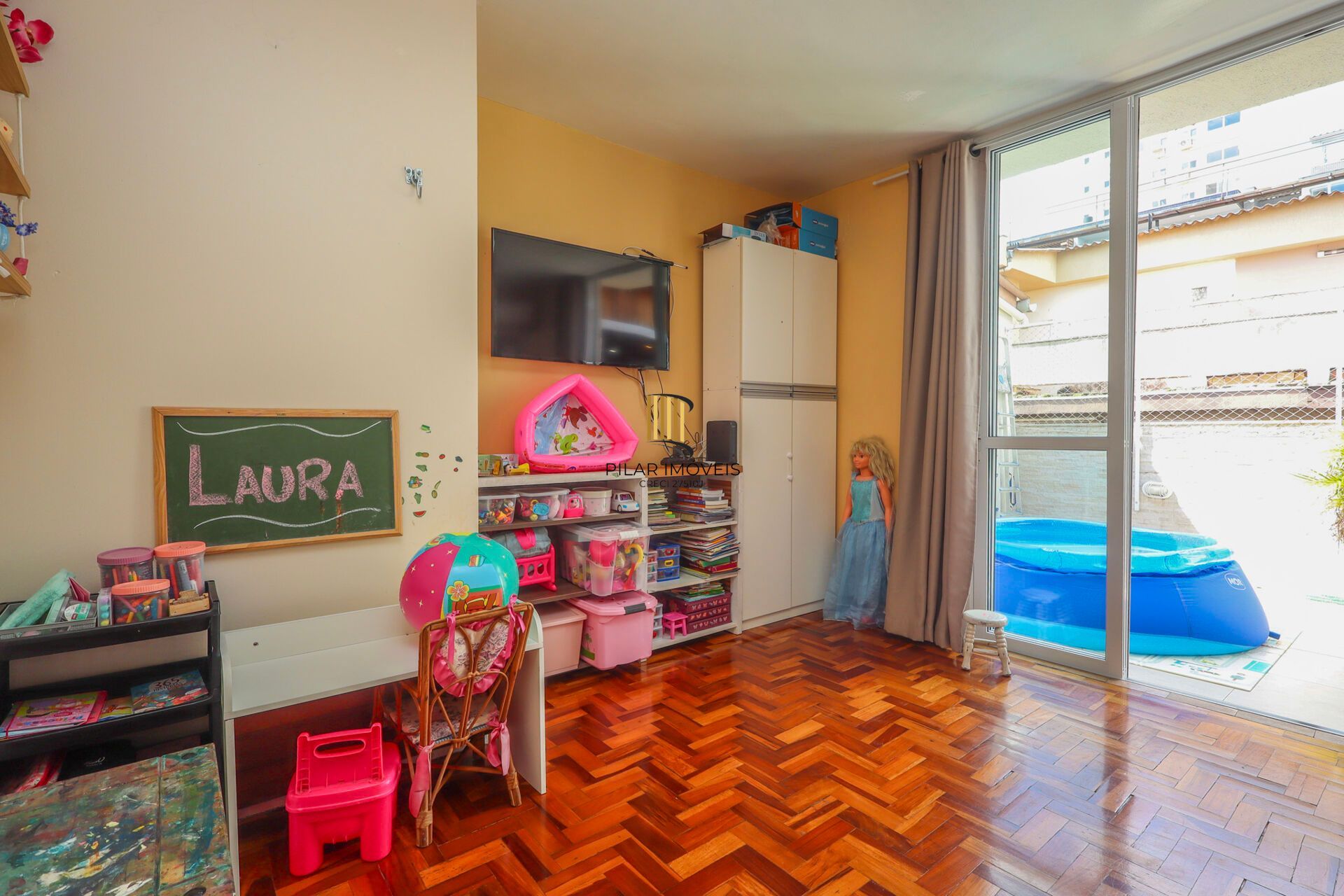 Apartamento à venda no bairro Passo D'areia em Porto Alegre/RS