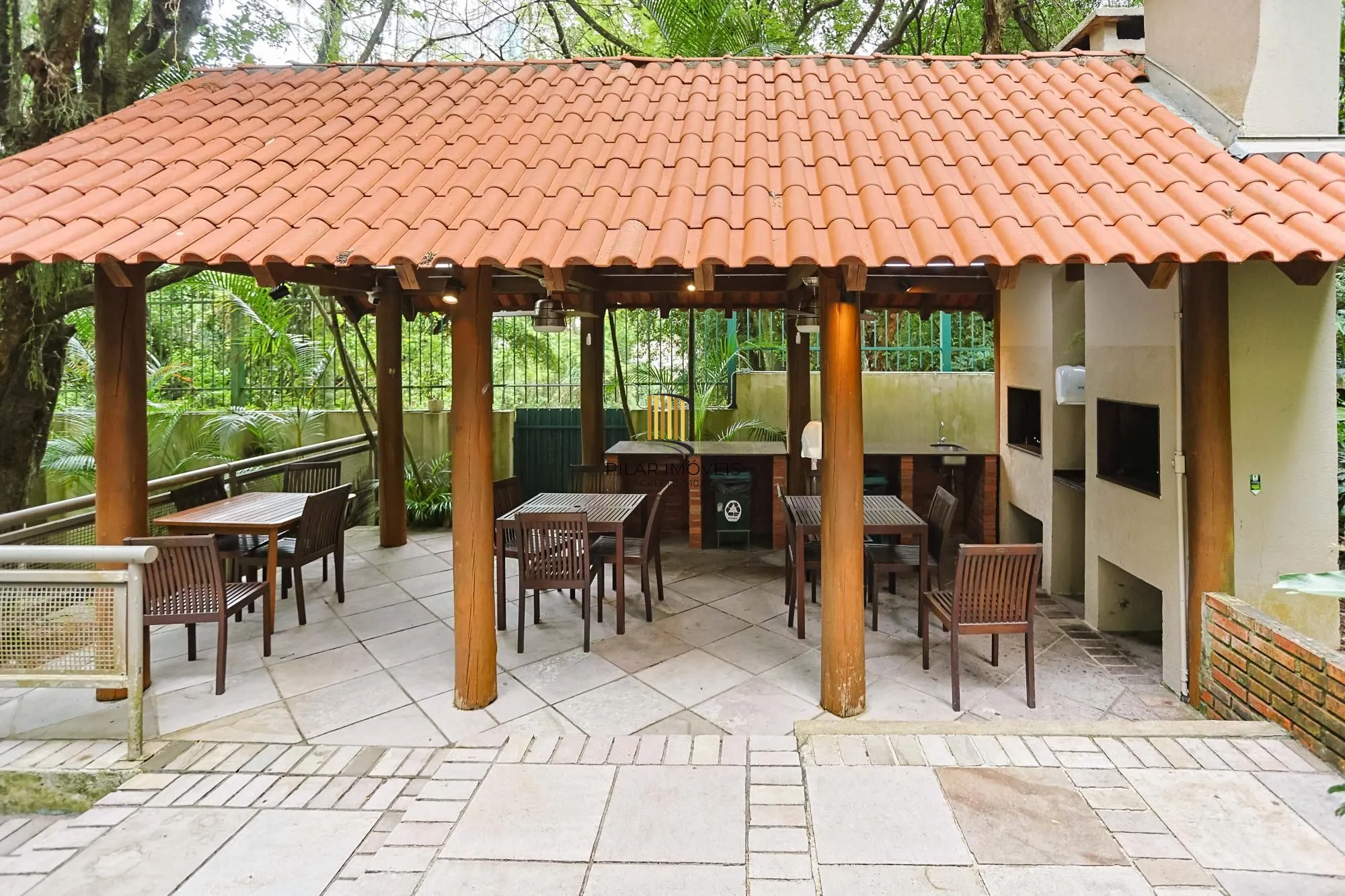 Apartamento 3 dormitórios no bairro Três Figueiras
