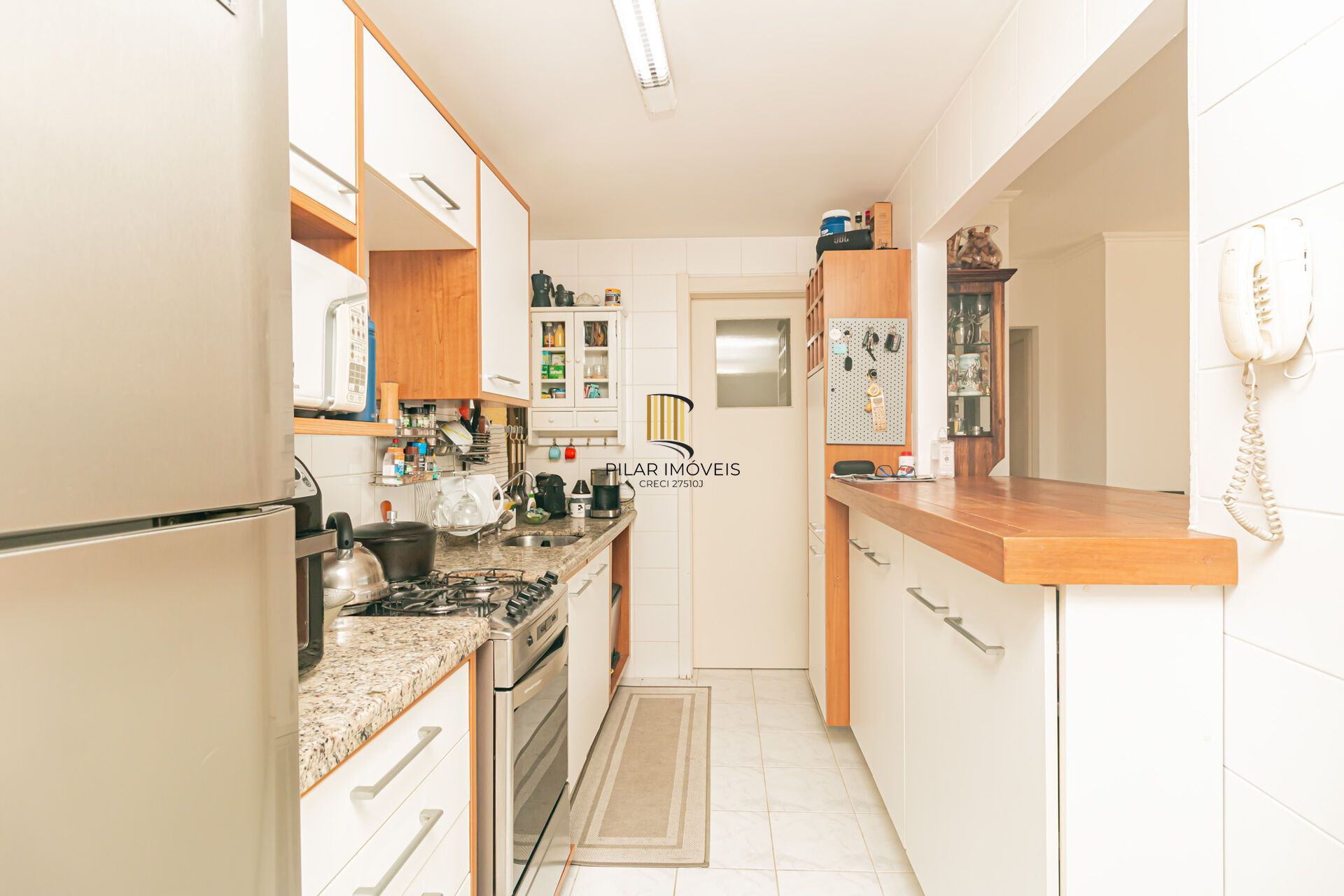 Apartamento à venda no bairro Passo D'areia em Porto Alegre/RS