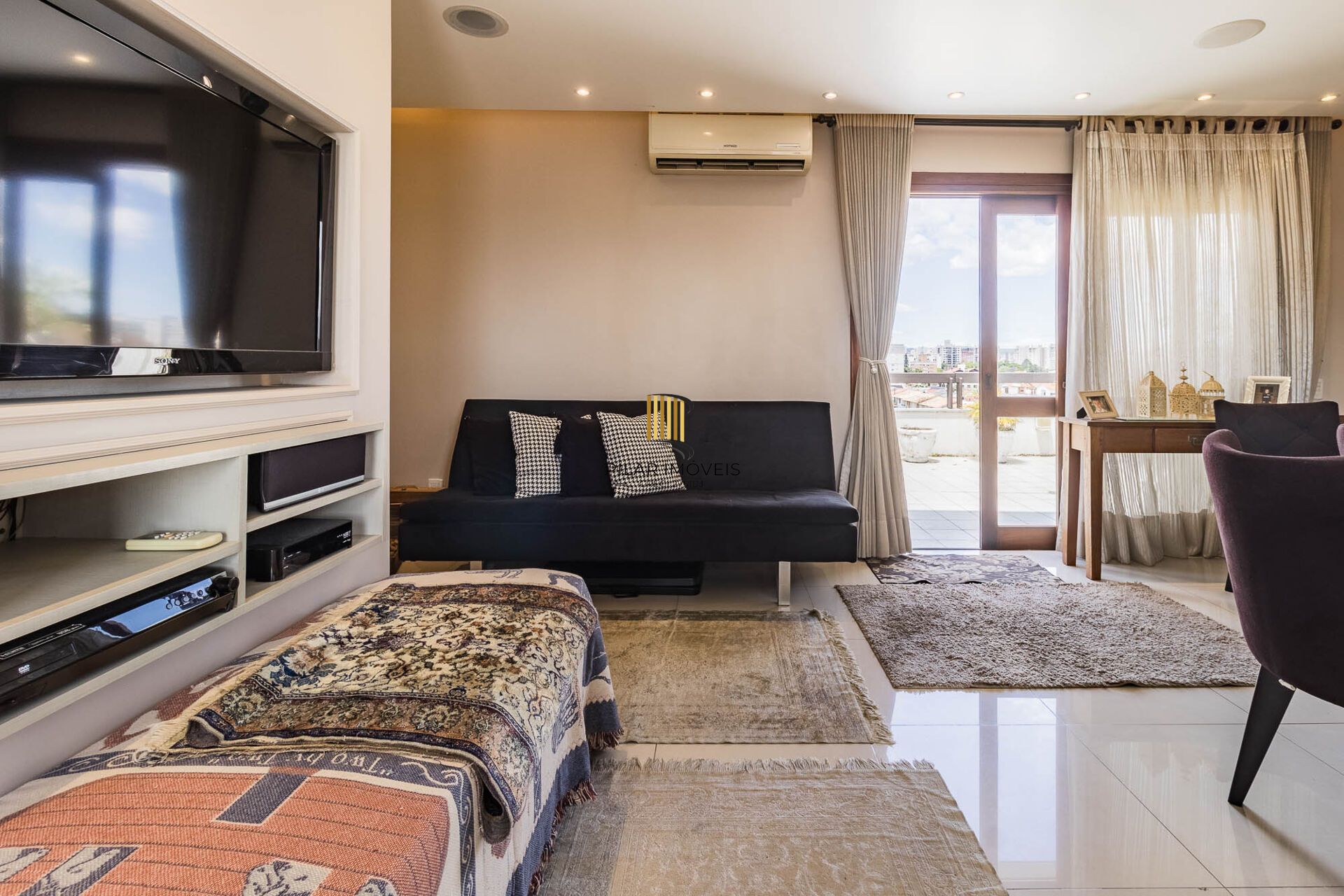 Apartamento à venda no bairro Jardim Lindóia em Porto Alegre/RS