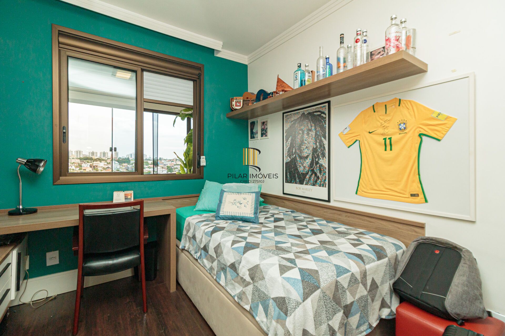 Apartamento à venda no bairro Jardim Planalto em Porto Alegre/RS