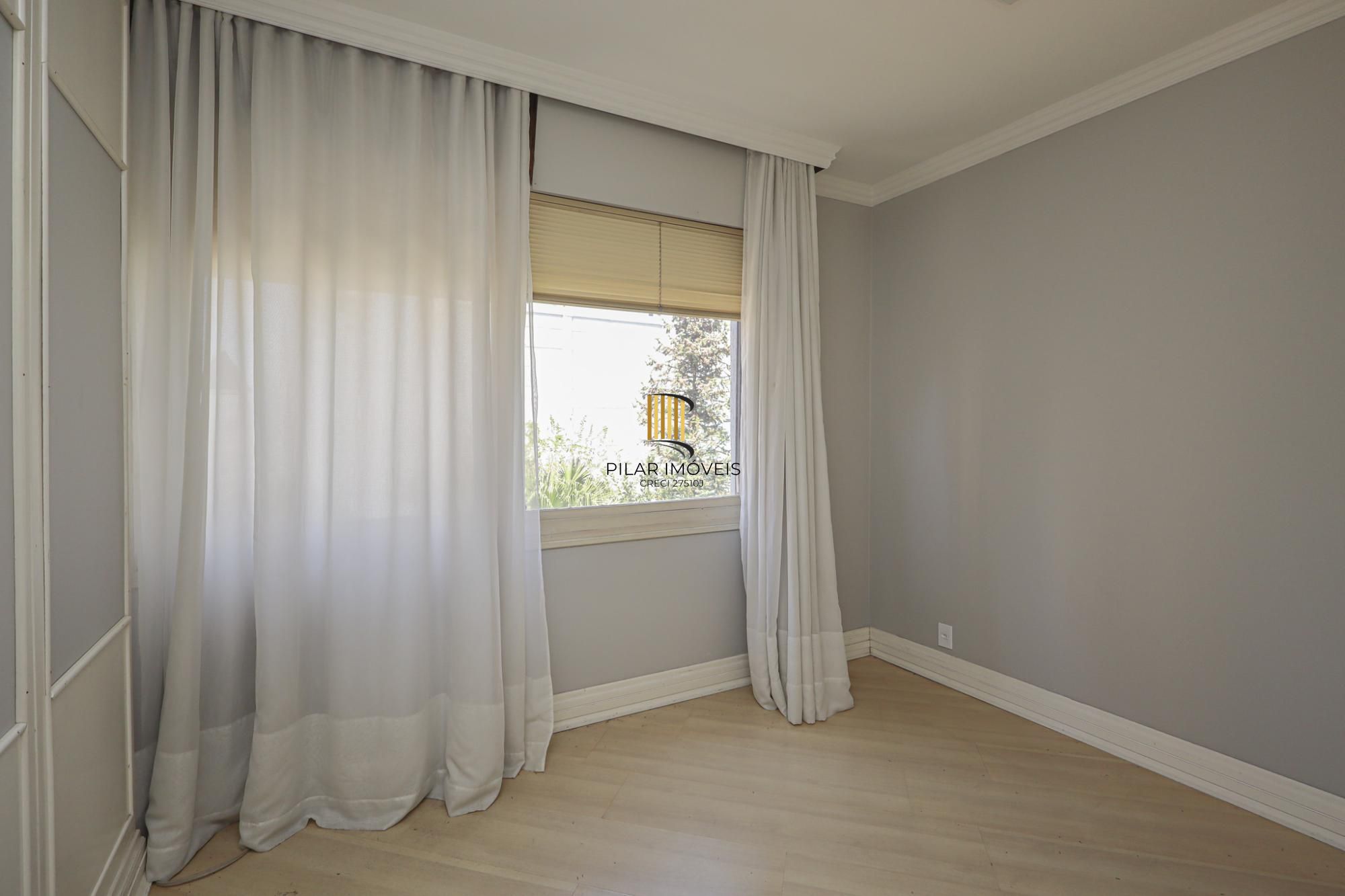 Apartamento a venda no bairro Mont' Serrat