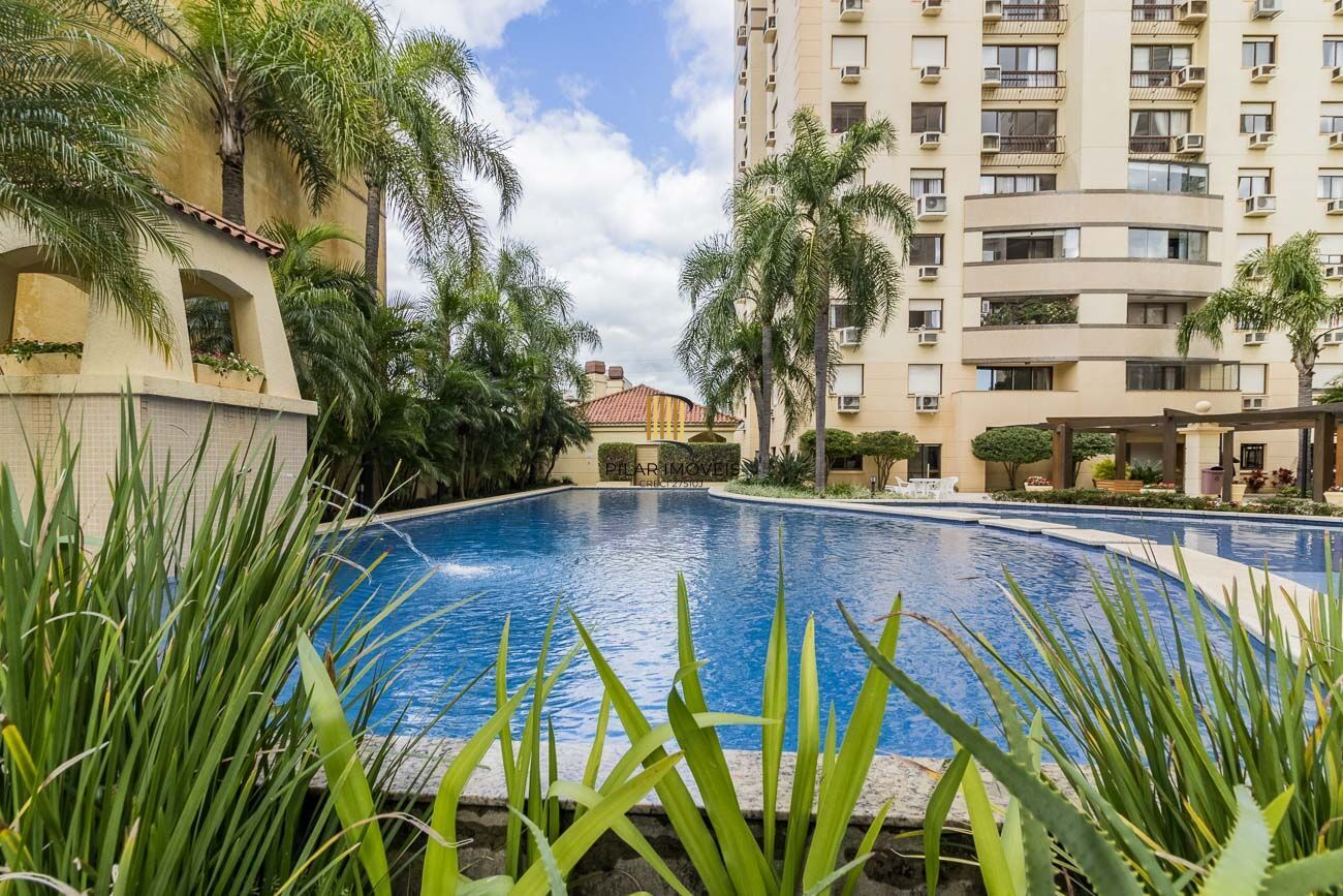 Apartamento à venda no bairro Passo D'areia em Porto Alegre/RS