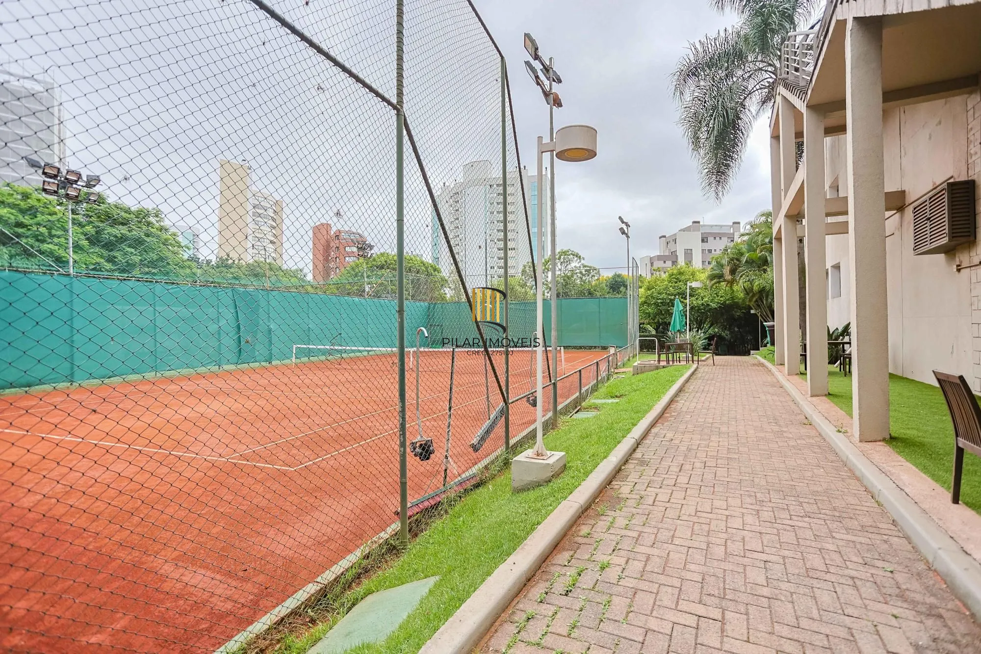 Apartamento 3 dormitórios no bairro Três Figueiras