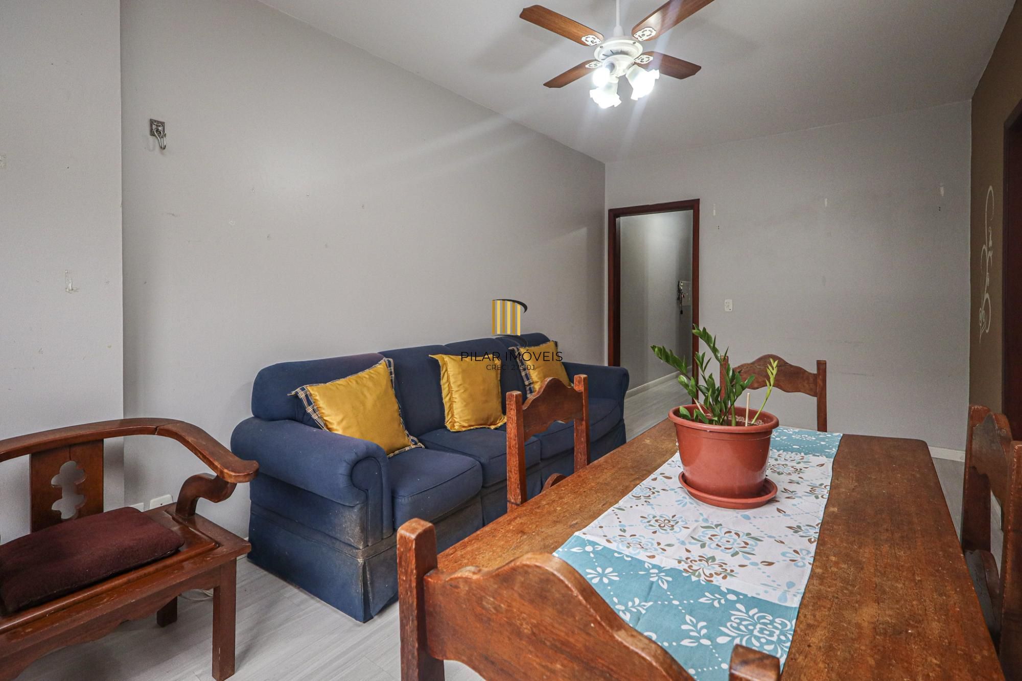 Apartamento a venda no bairro Mont' Serrat