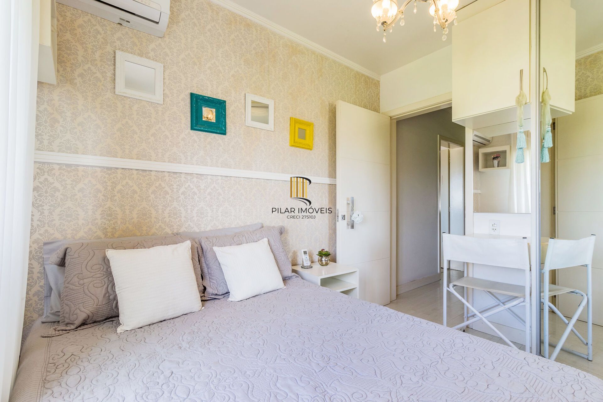 Apartamento à venda no bairro Jardim Lindóia em Porto Alegre/RS