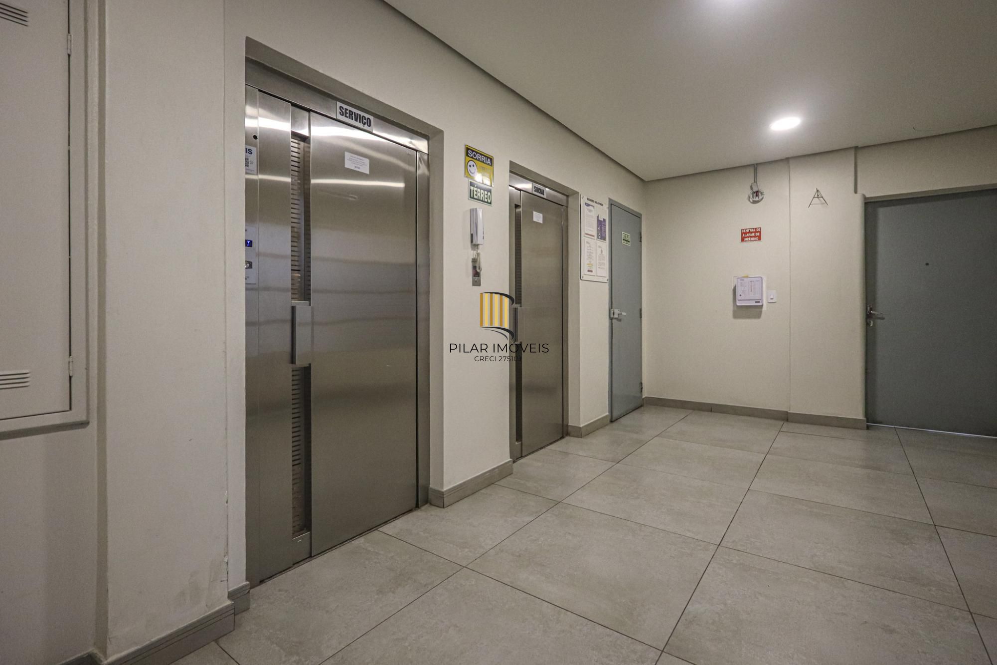 Apartamento a venda no bairro Farroupilha