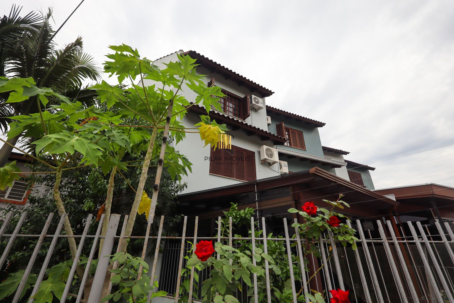 Casa à venda no bairro Jardim Itu em Porto Alegre/RS - Pilar Imóveis
