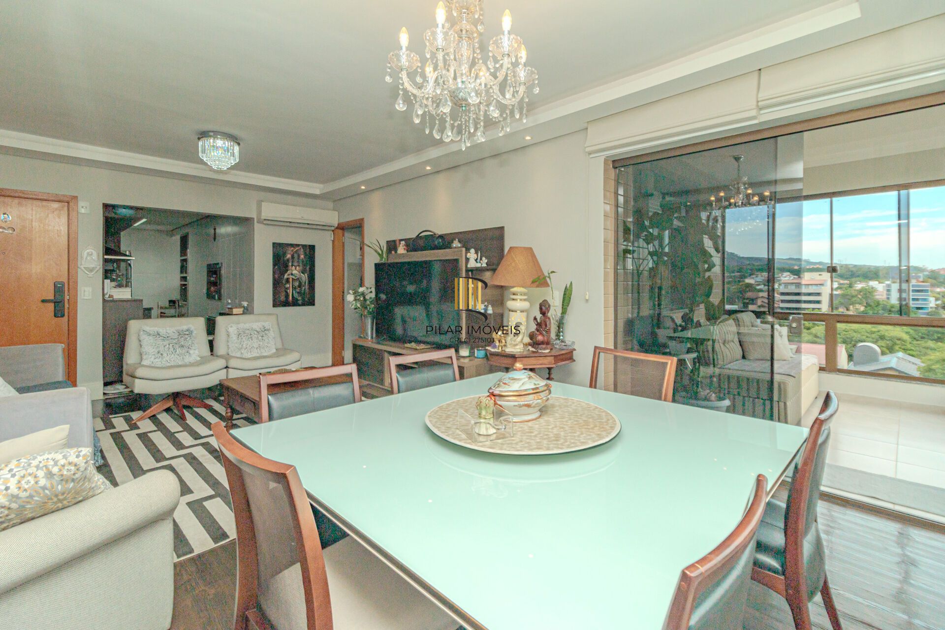 Apartamento à venda no bairro Jardim Planalto em Porto Alegre/RS