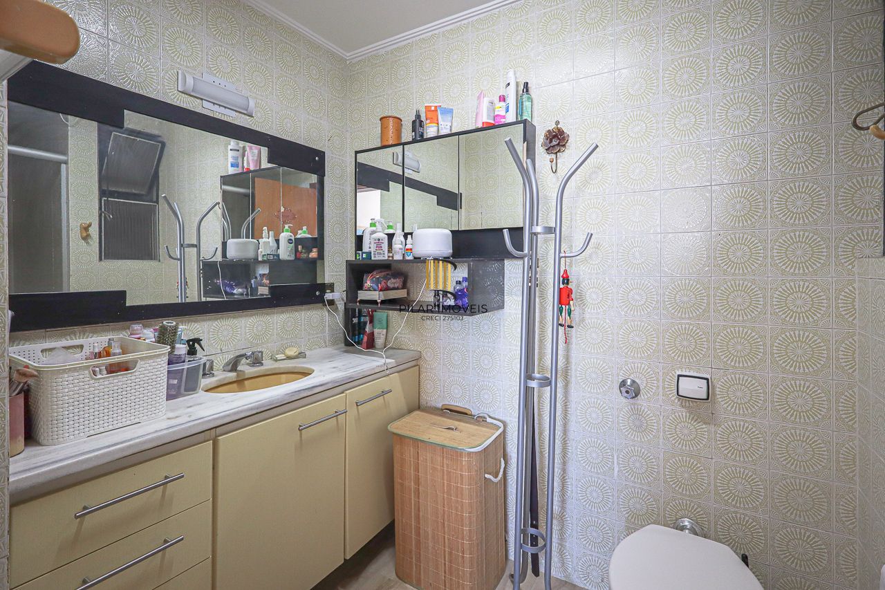 Apartamento a venda no bairro Mont' Serrat