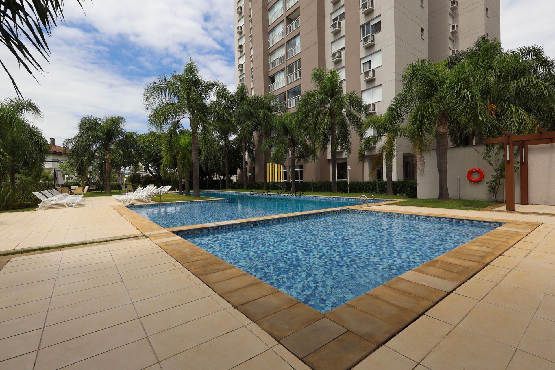 Apartamento à venda no bairro Jardim Lindóia em Porto Alegre/RS