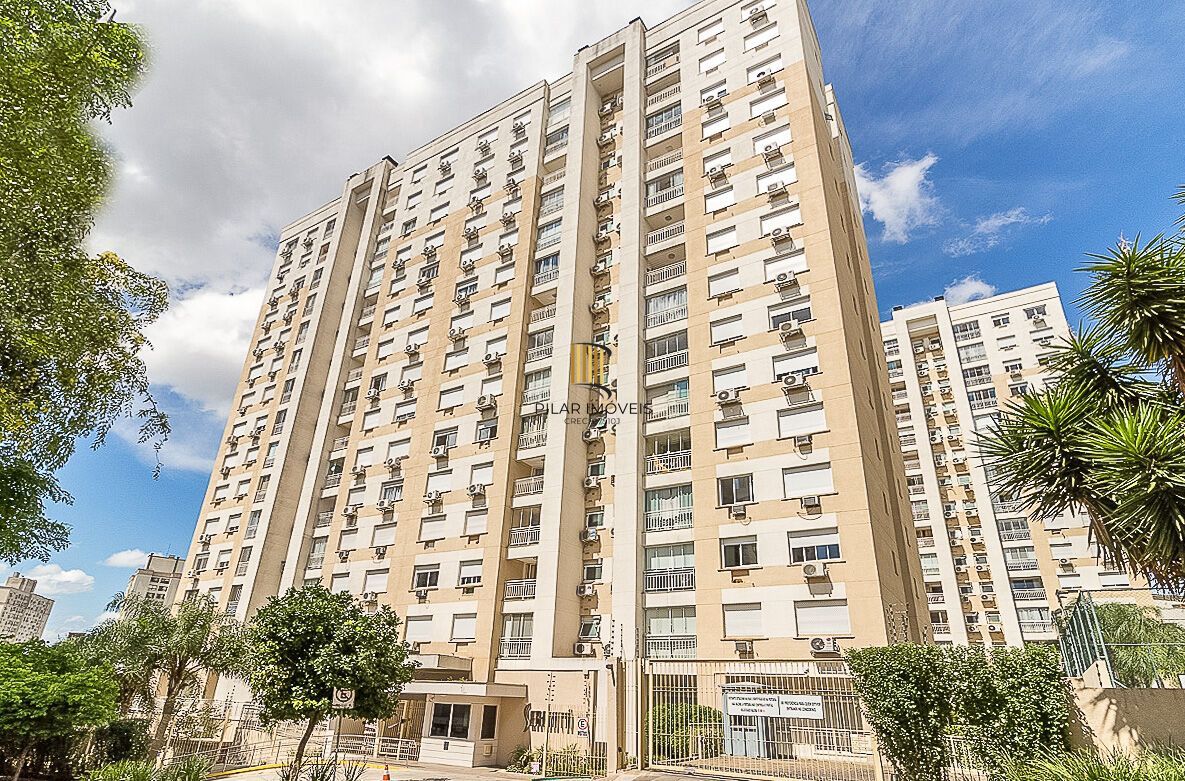 Apartamento à venda no bairro Passo D'areia em Porto Alegre/RS