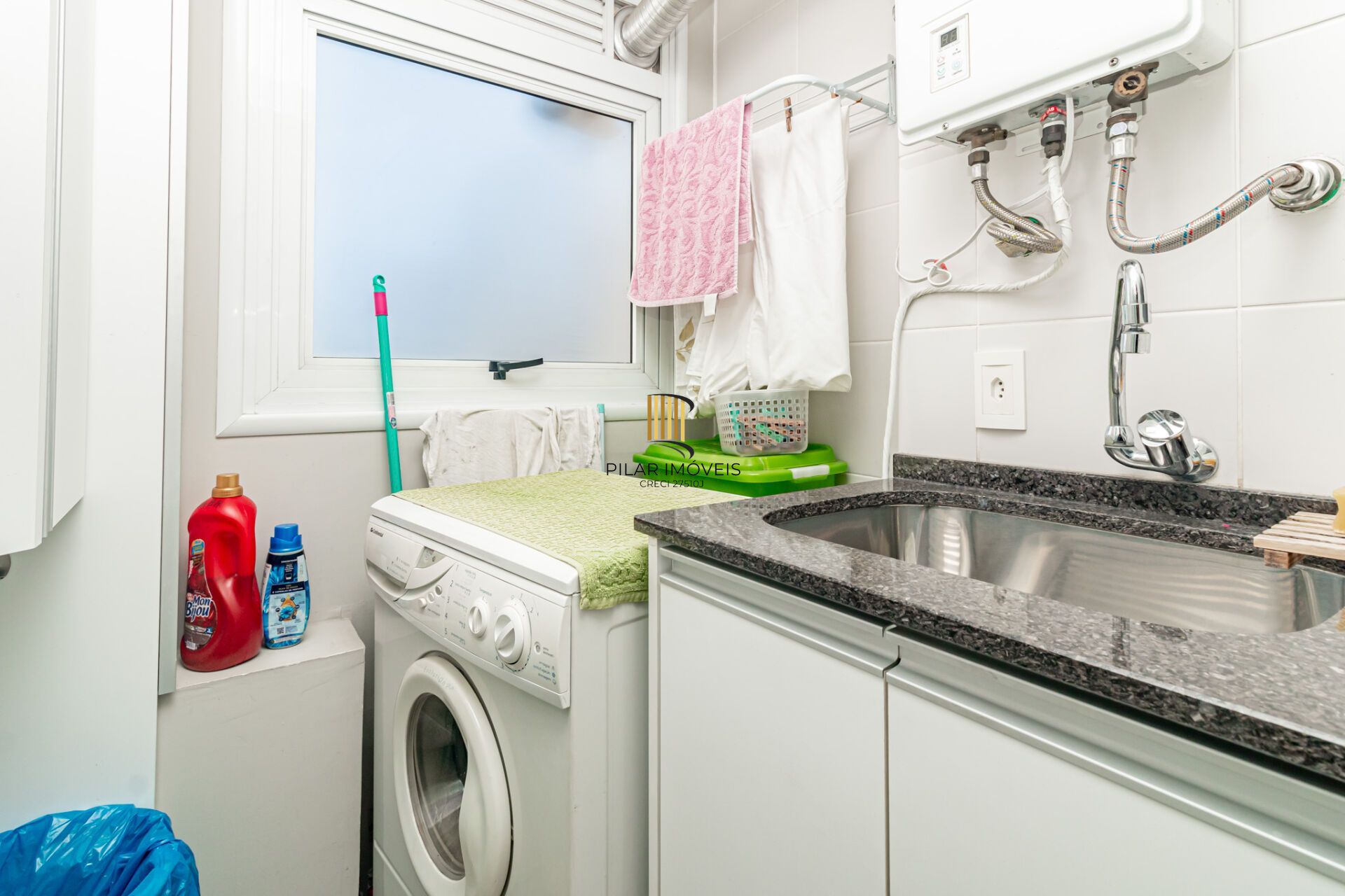 Apartamento à venda no bairro Passo D'areia em Porto Alegre/RS