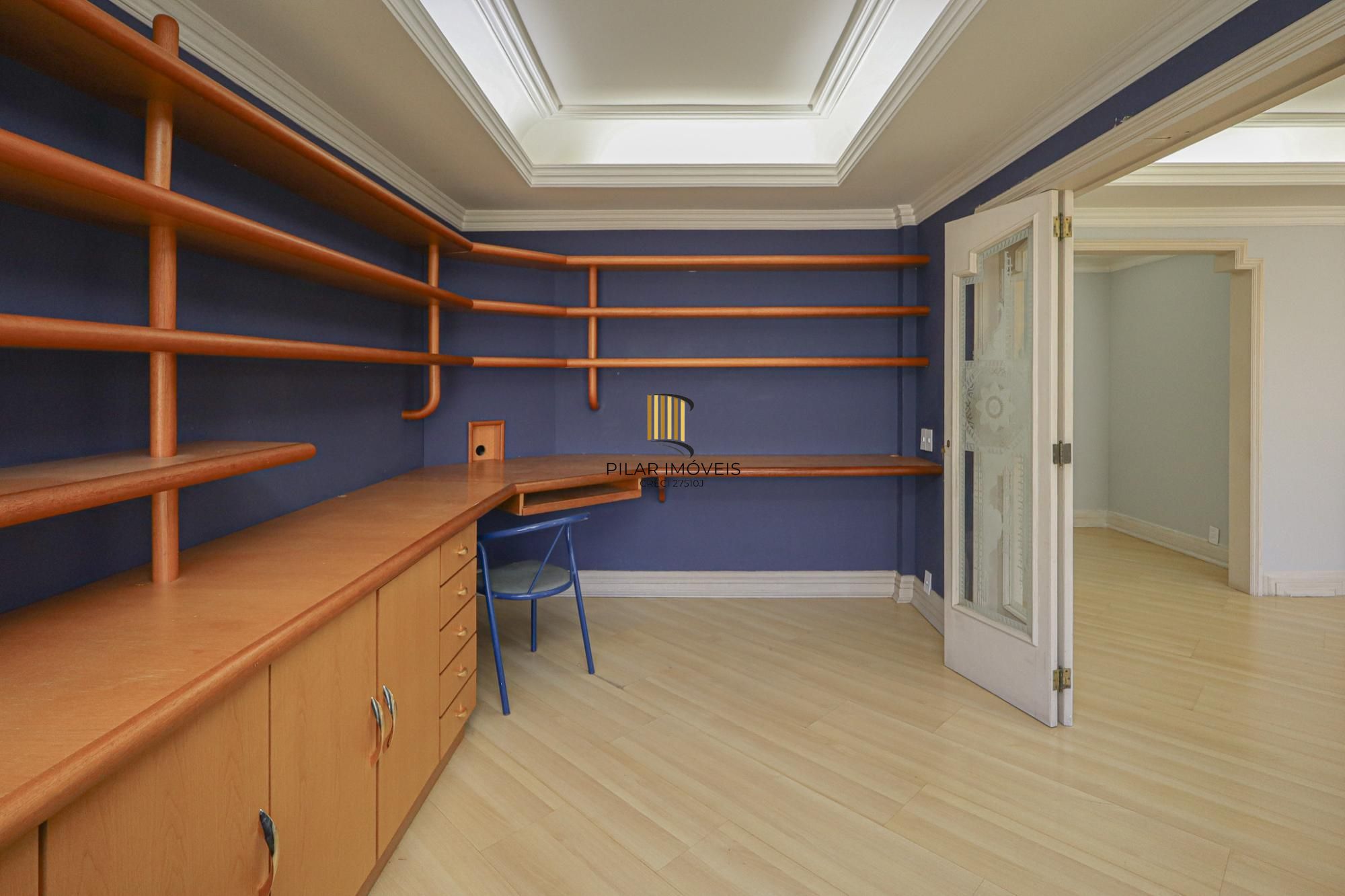 Apartamento a venda no bairro Mont' Serrat