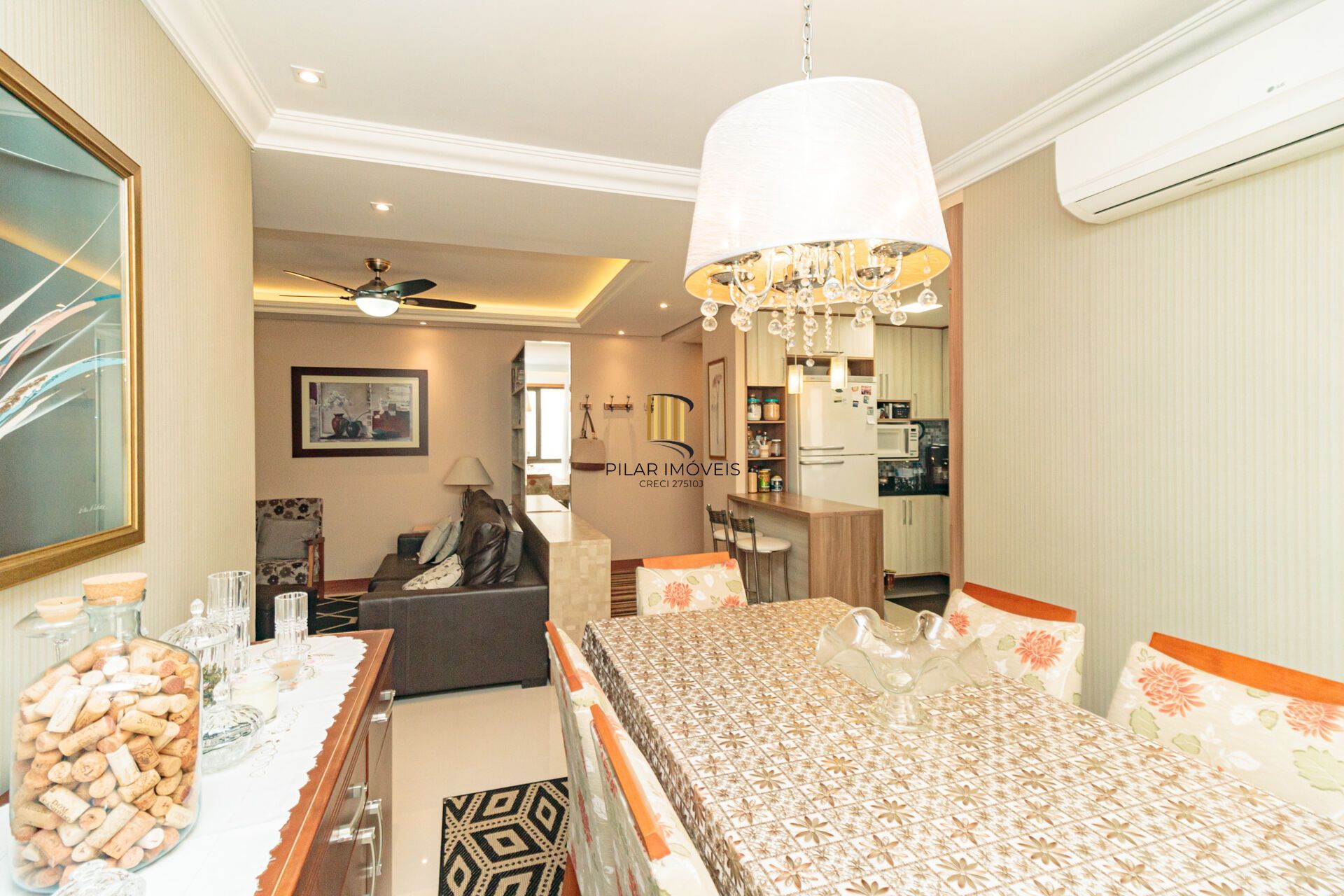 Apartamento à venda no bairro Passo da Areia em Porto Alegre/RS