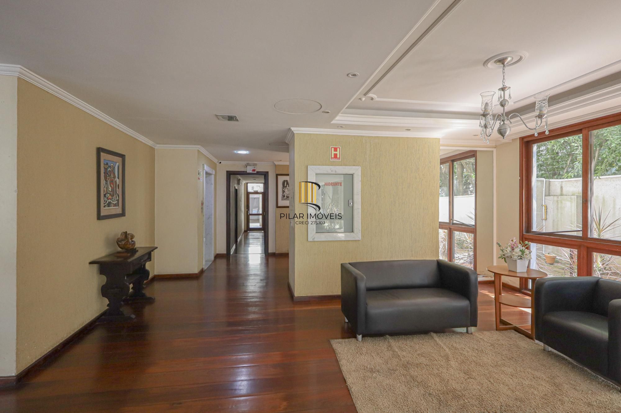 Apartamento a venda no bairro Mont' Serrat