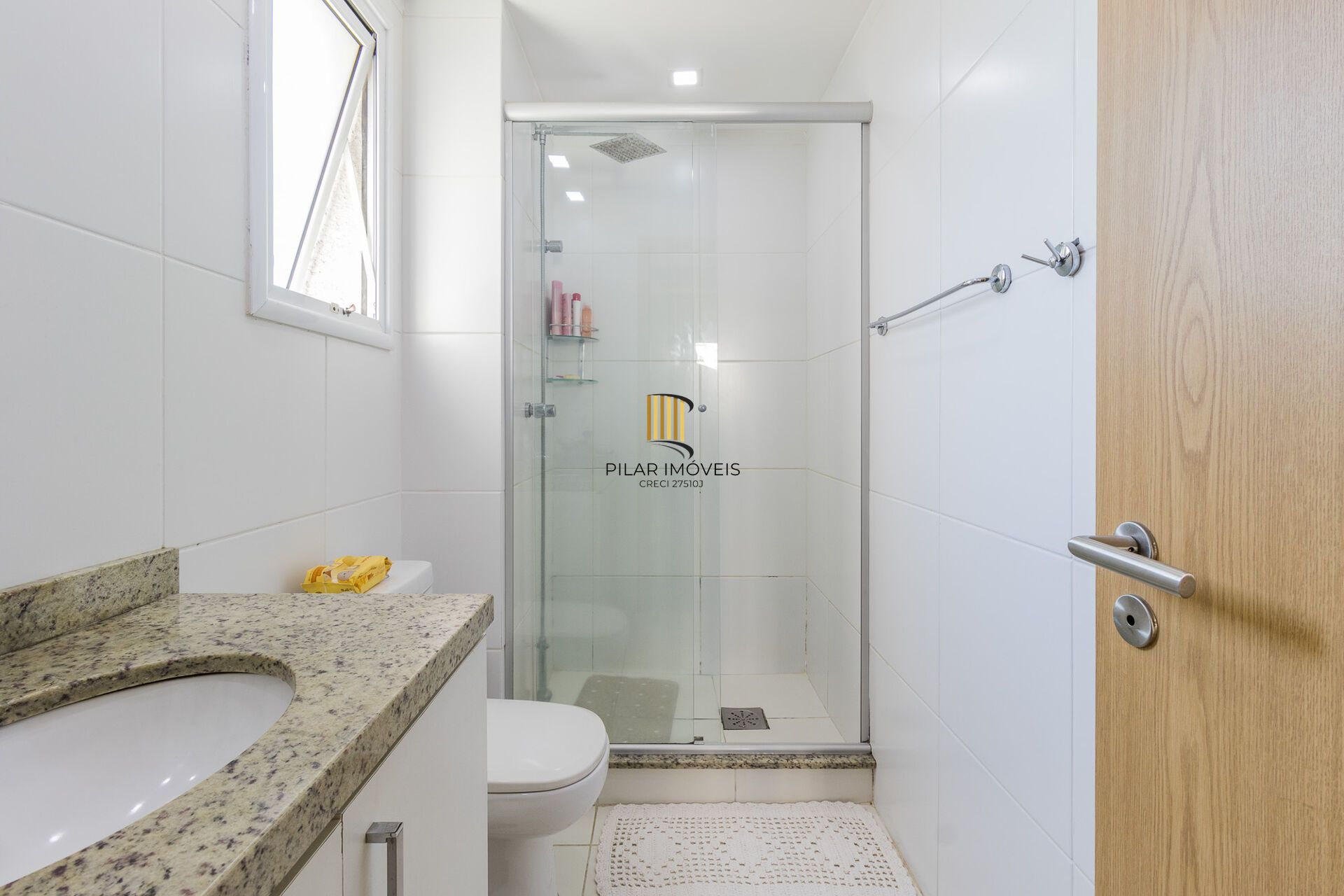 Apartamento à venda no bairro Passo D'areia em Porto Alegre/RS