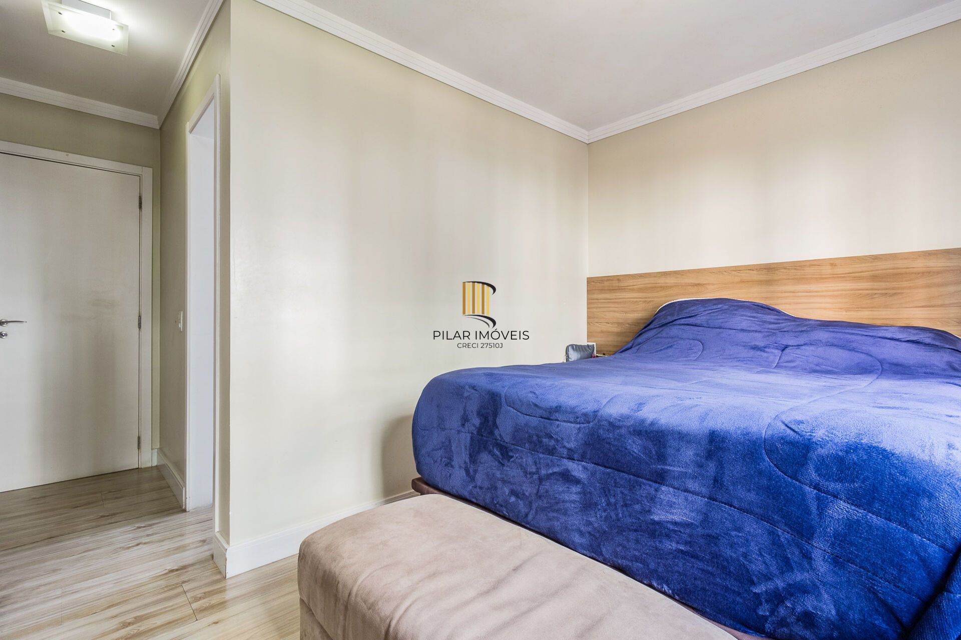 Apartamento à venda no bairro Passo D'areia em Porto Alegre/RS