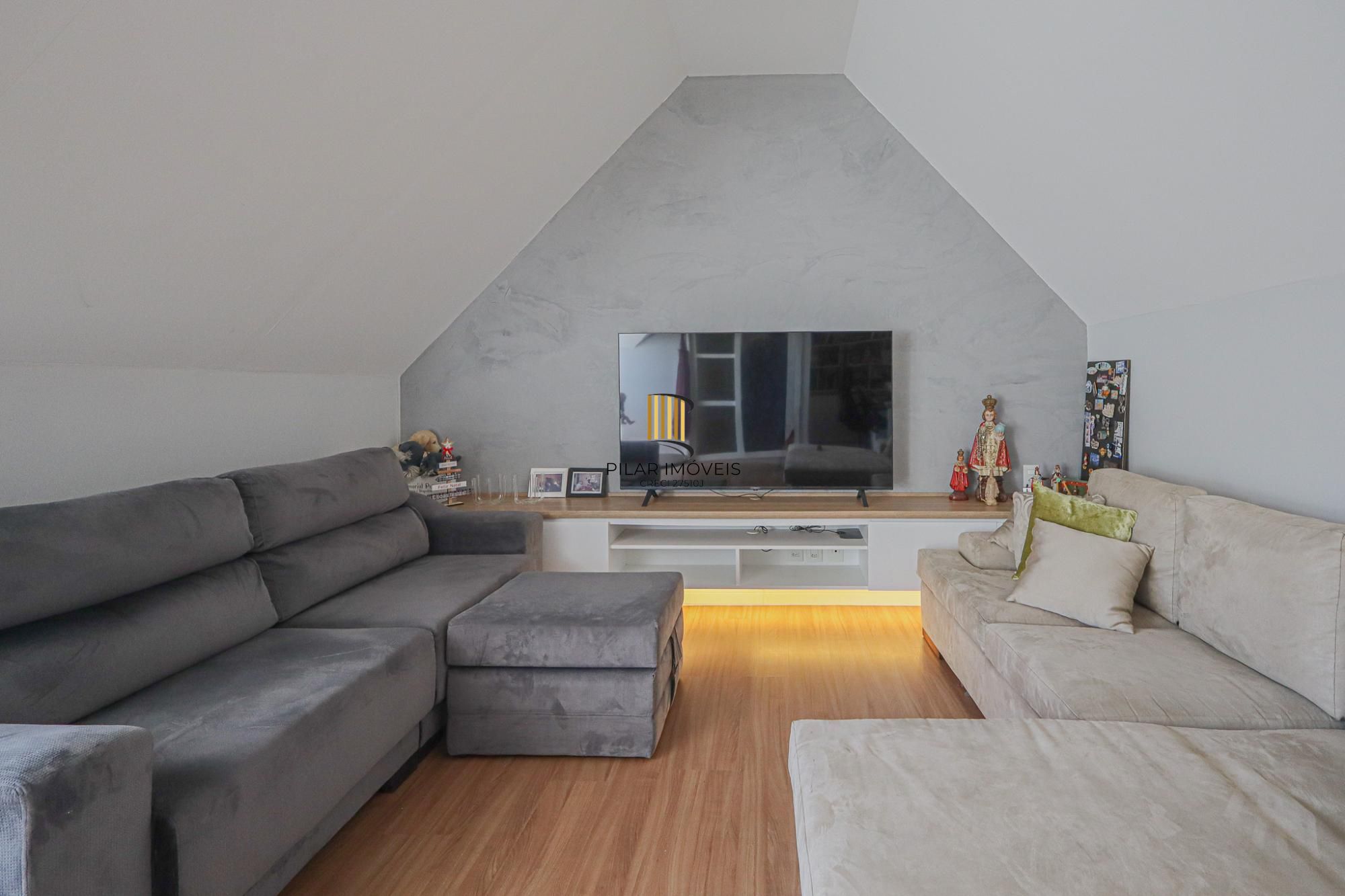 Casa em condomínio a venda no condomínio Villa Serena bairro Teresópolis