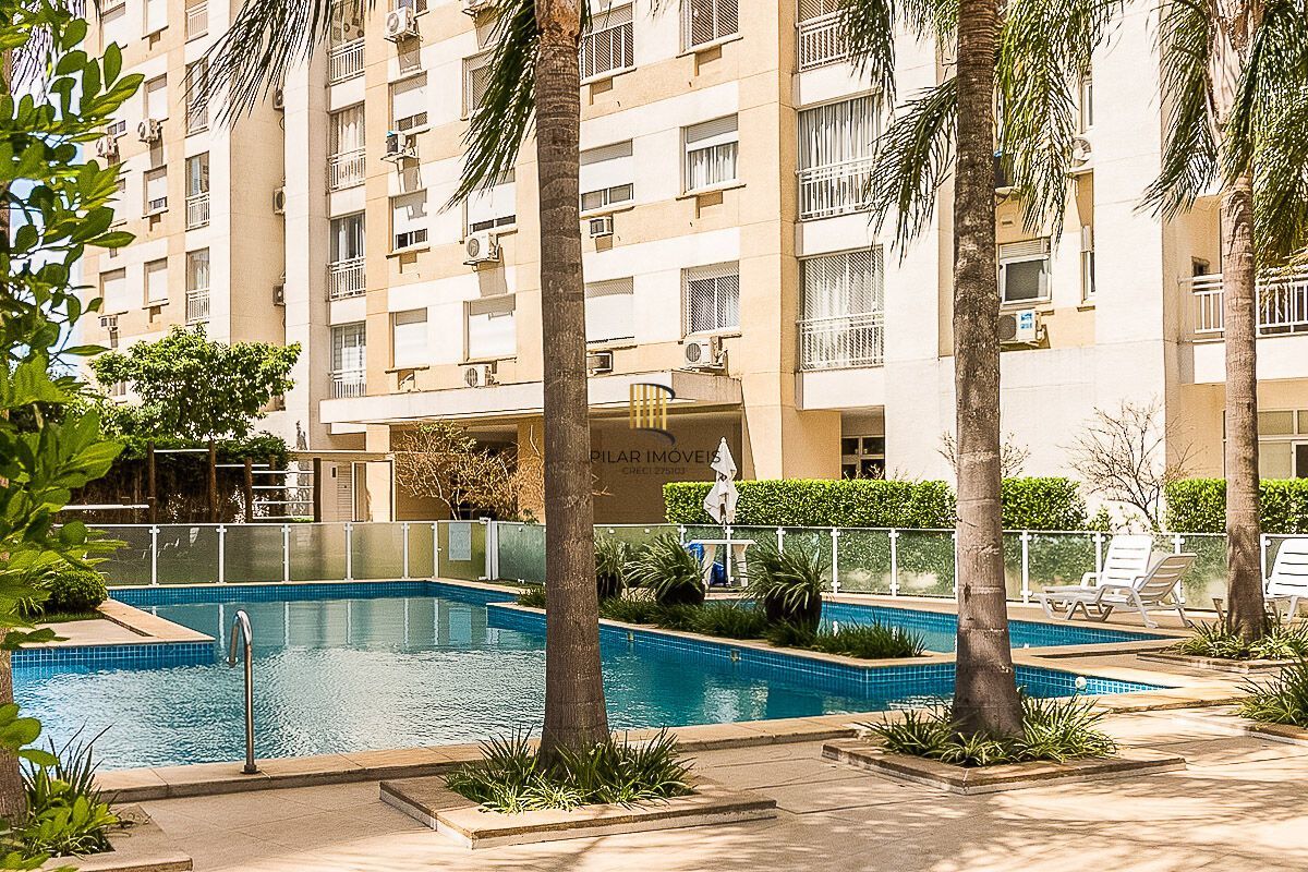 Apartamento à venda no bairro Passo D'areia em Porto Alegre/RS