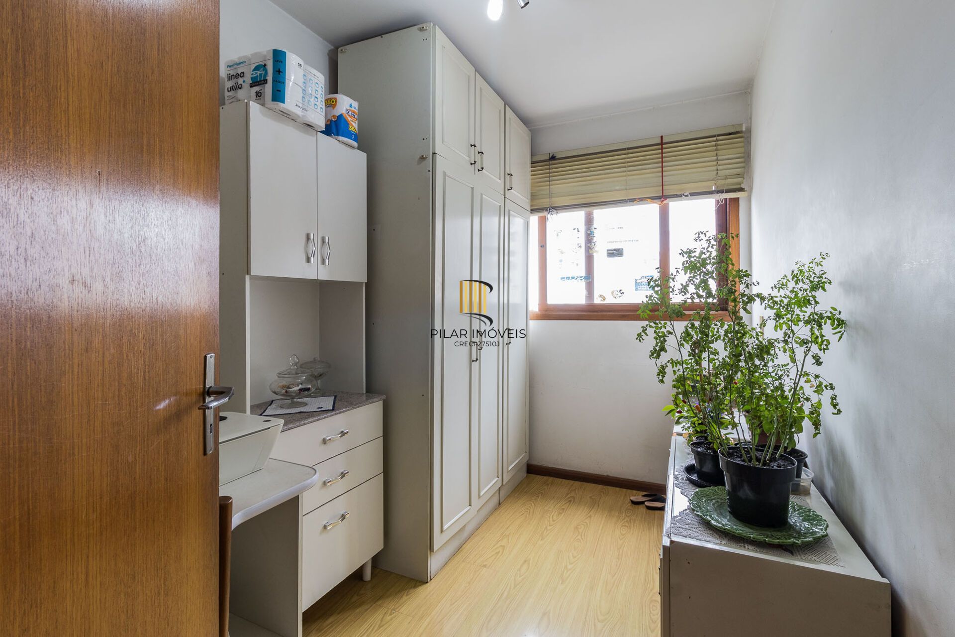 Apartamento à venda no bairro Jardim Lindóia em Porto Alegre/RS