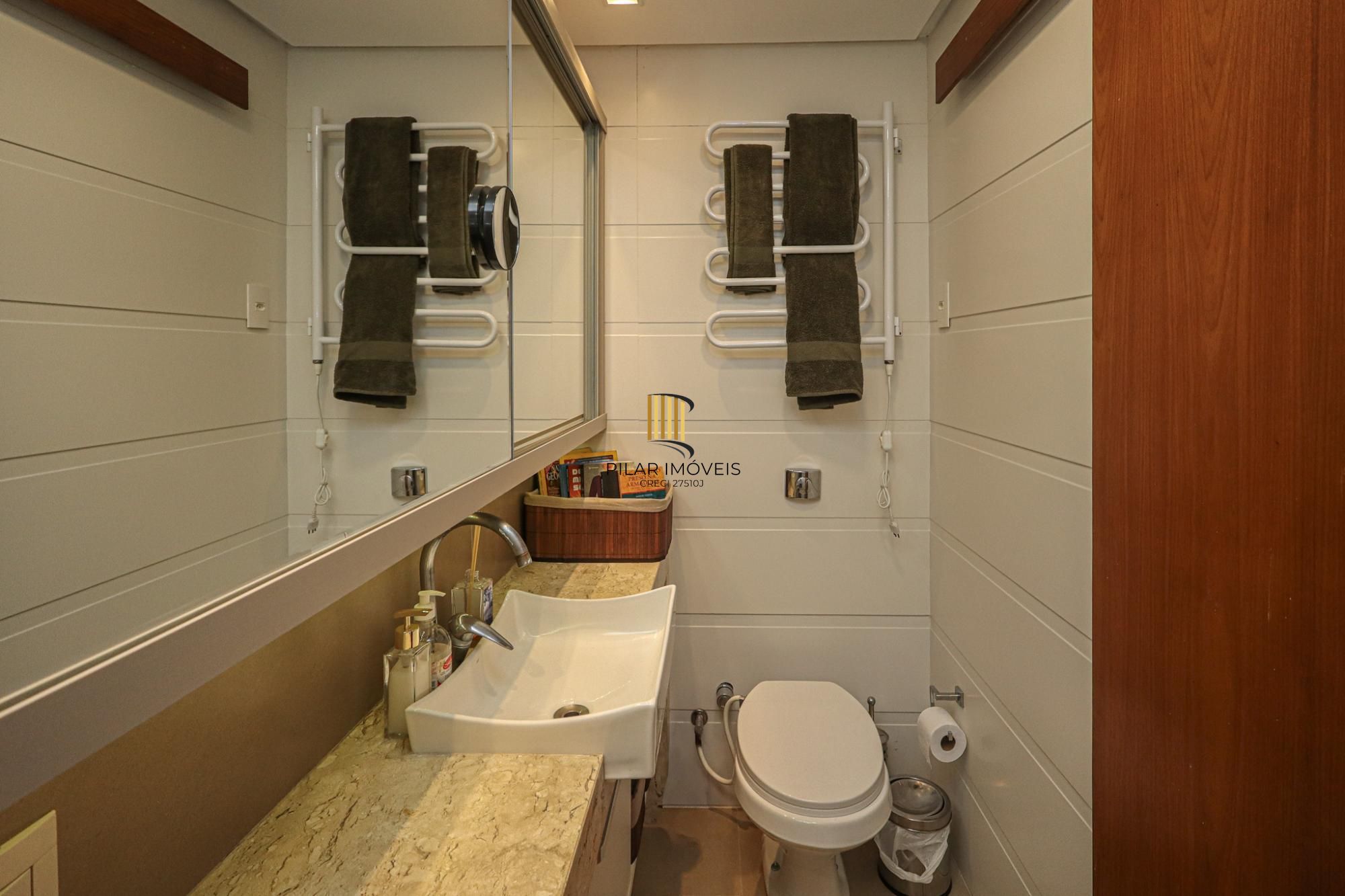 Apartamento triplex a venda no bairro Rio Branco