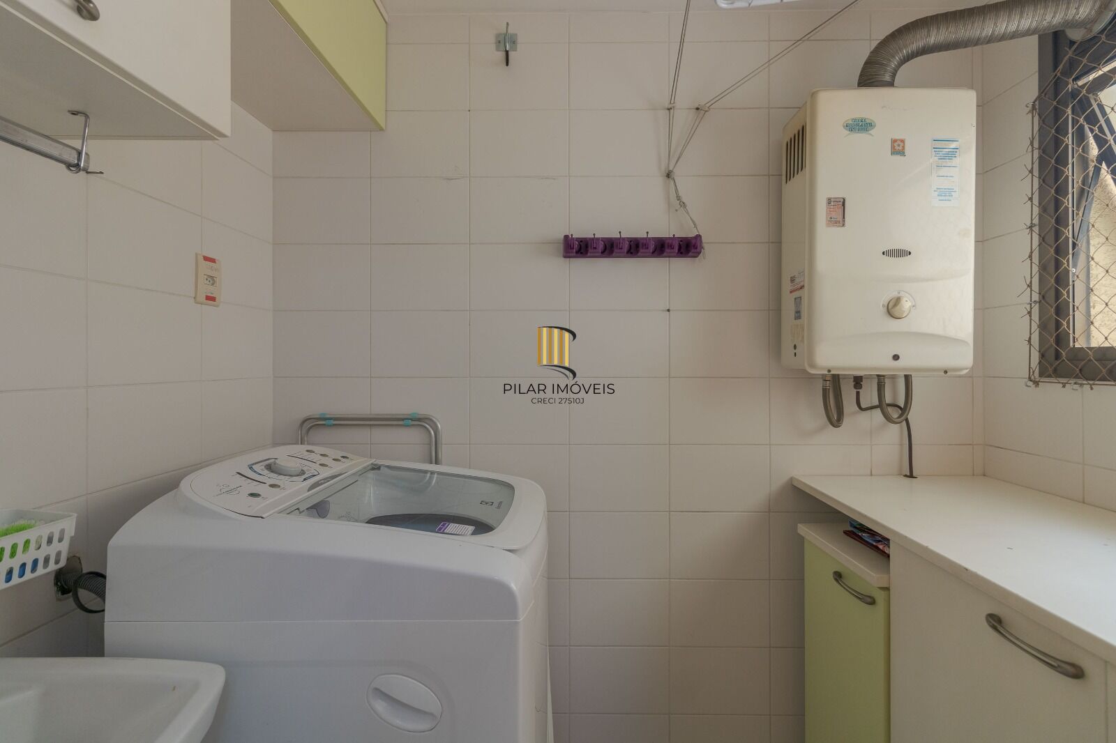 Apartamento à venda no bairro Passo D'areia em Porto Alegre/RS